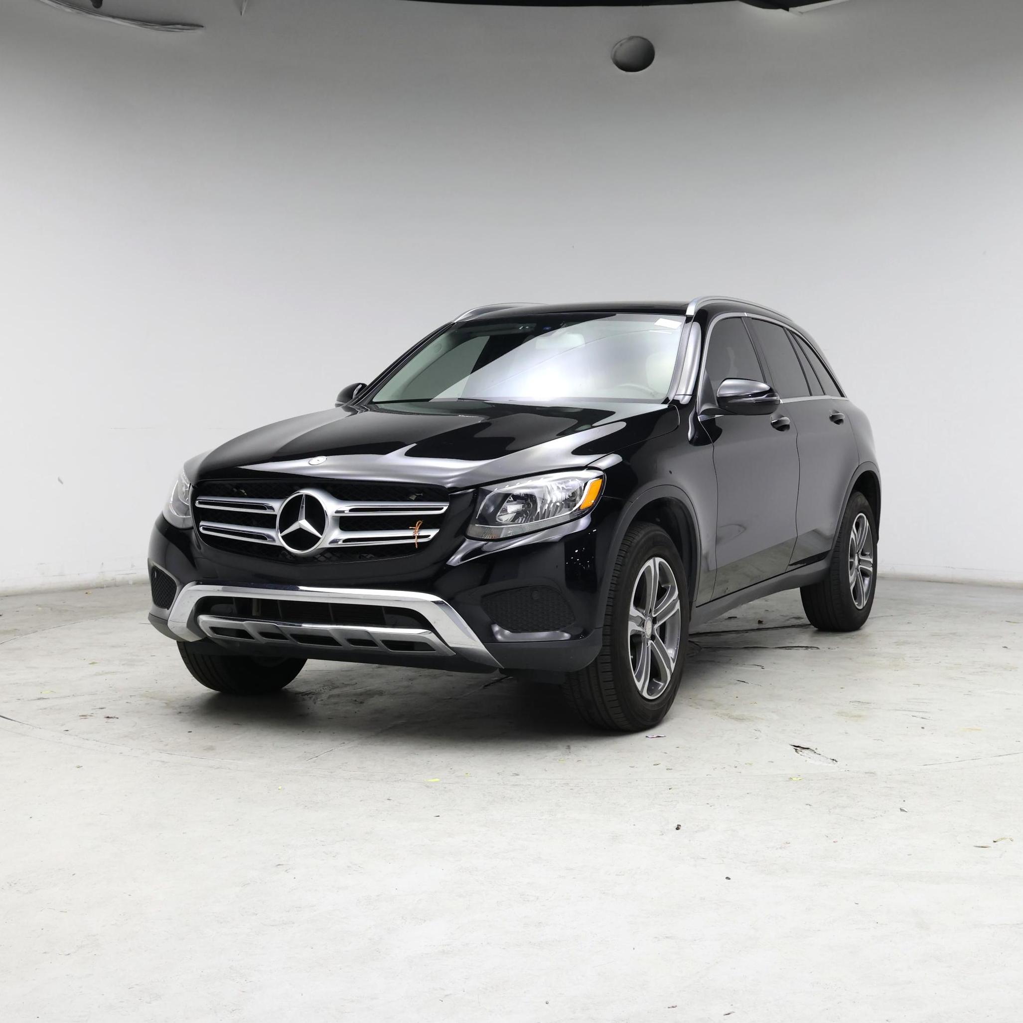 Thumbnail: 2016 Mercedes-Benz GLC - 4