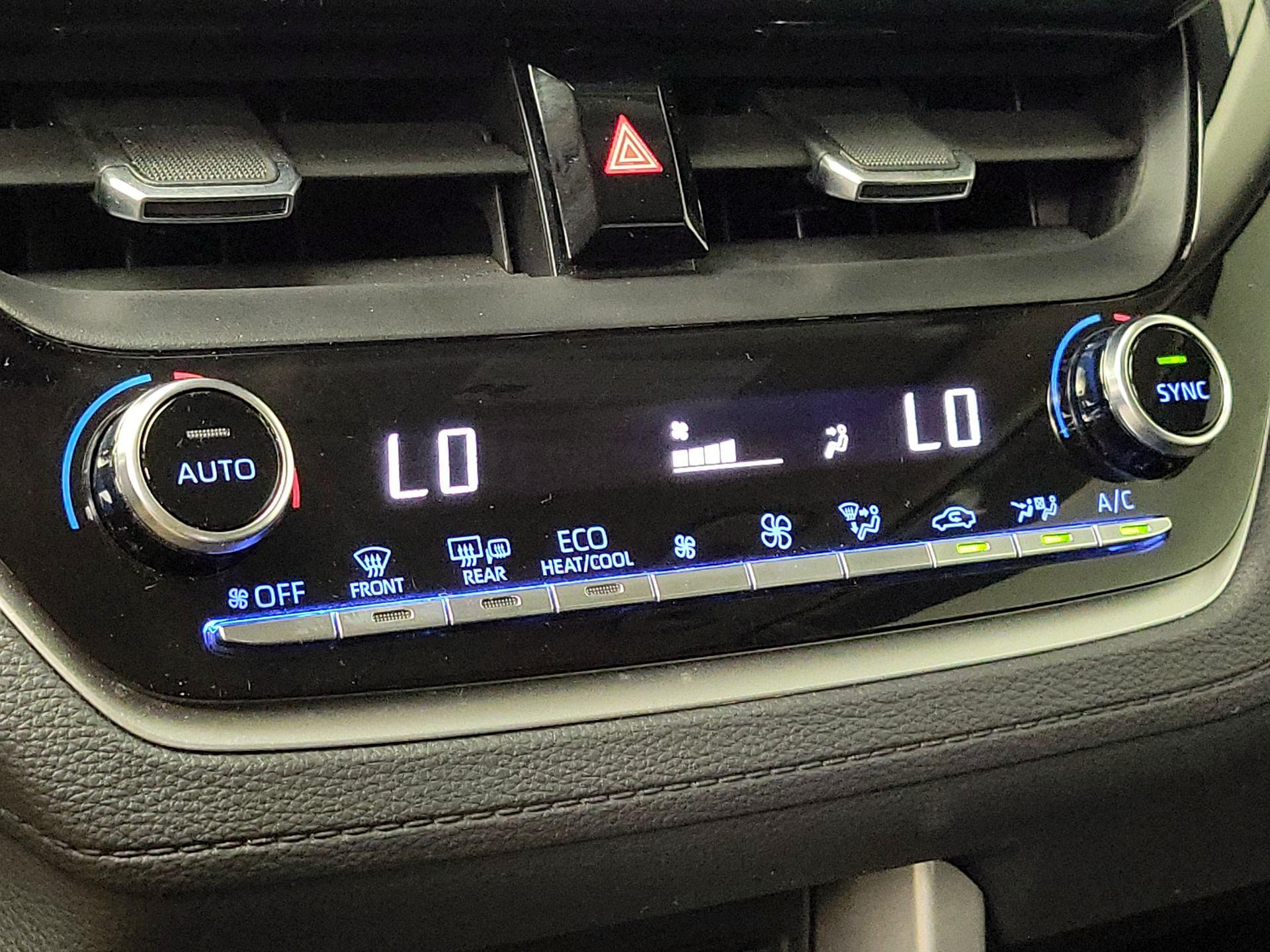 Thumbnail: 2022 Toyota Corolla Cross - 16