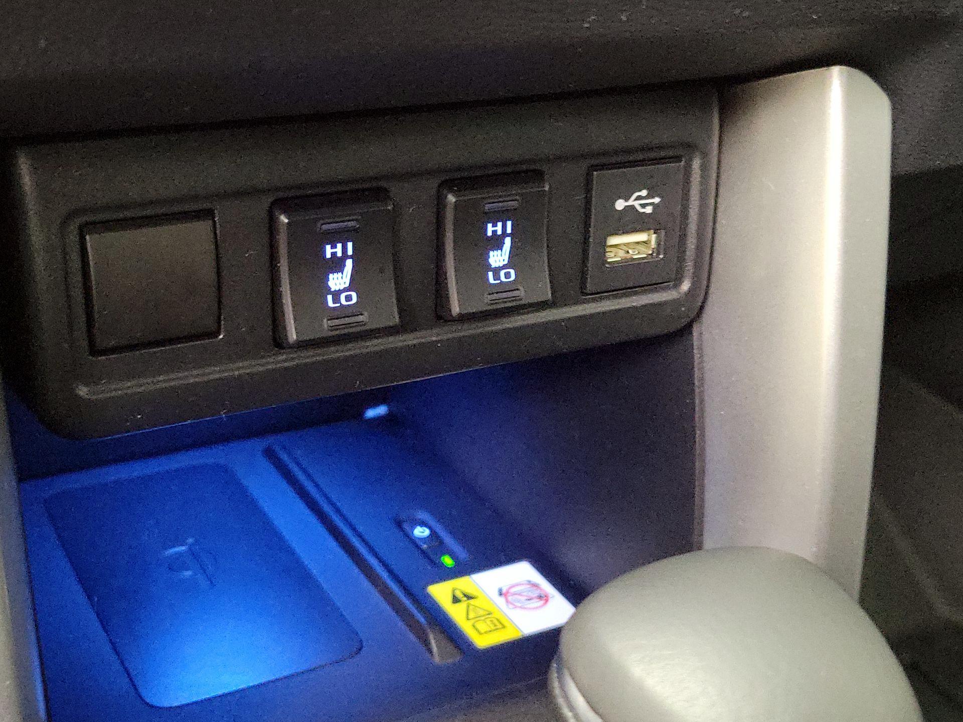 Thumbnail: 2022 Toyota Corolla Cross - 18