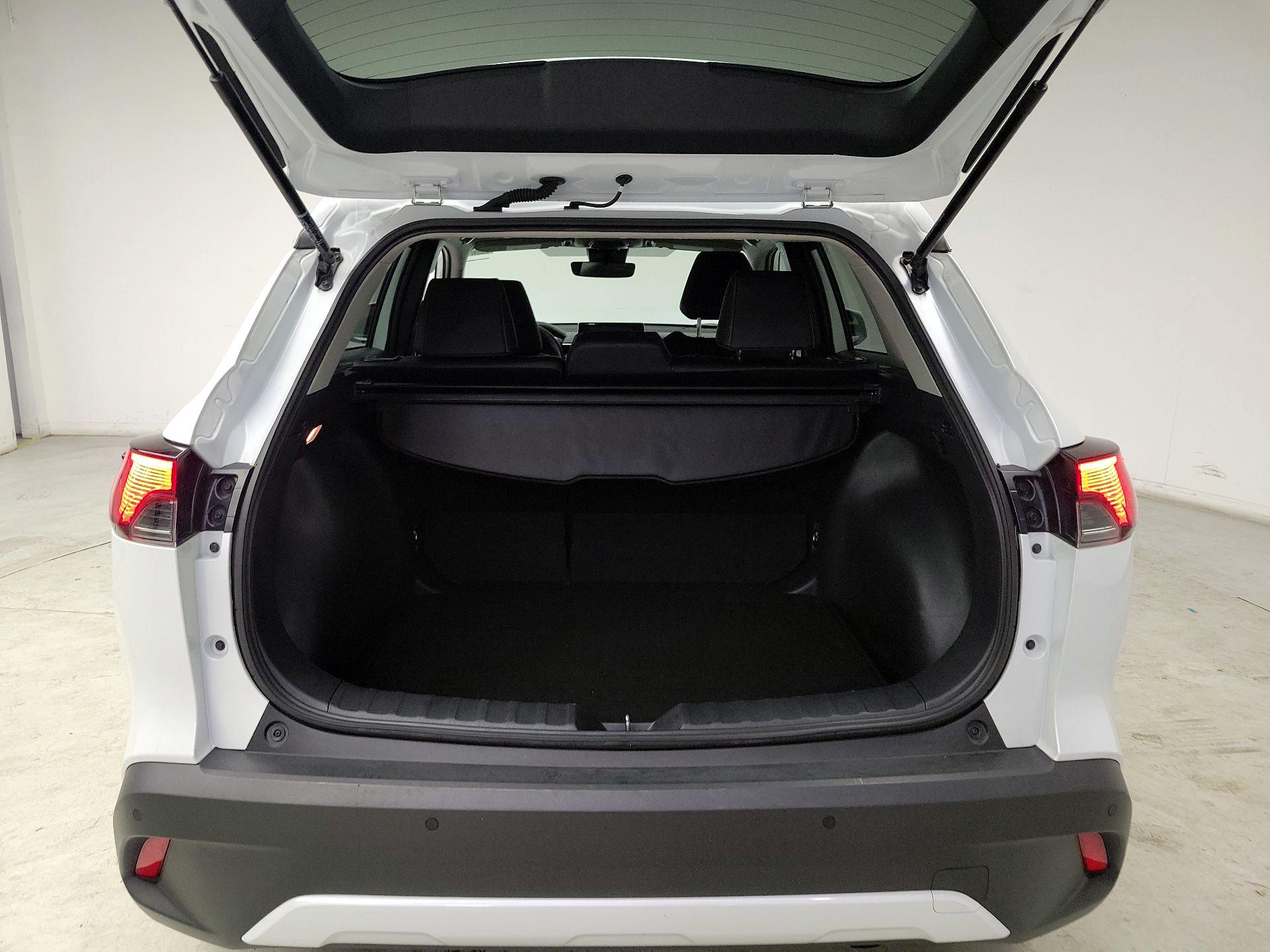 Thumbnail: 2022 Toyota Corolla Cross - 20