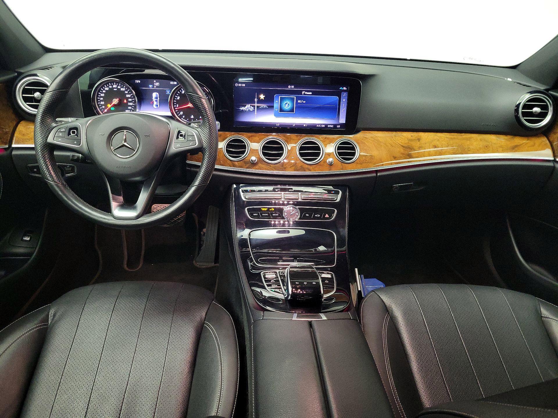 Thumbnail: 2018 Mercedes-Benz E-Class - 9