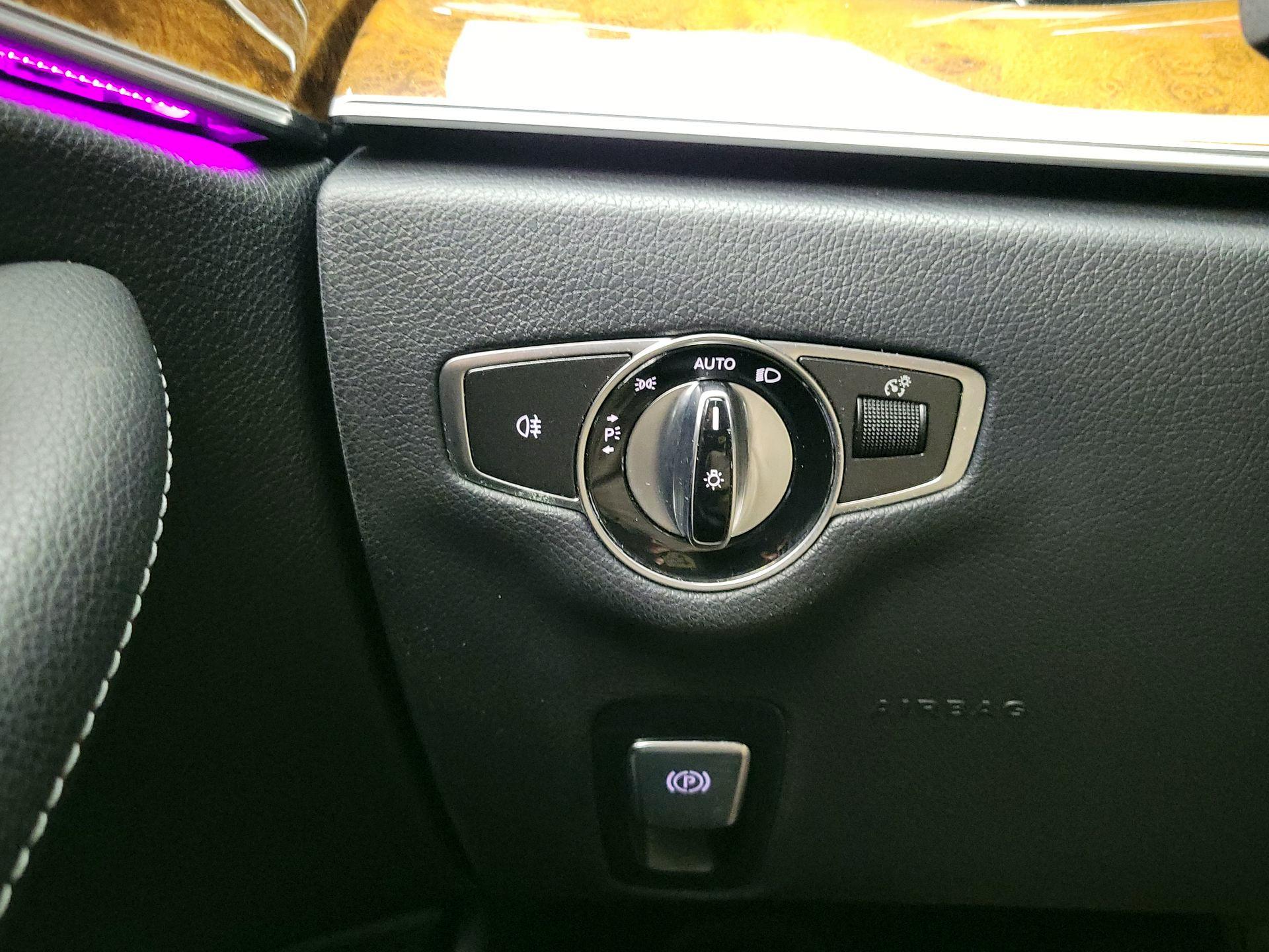 Thumbnail: 2018 Mercedes-Benz E-Class - 13