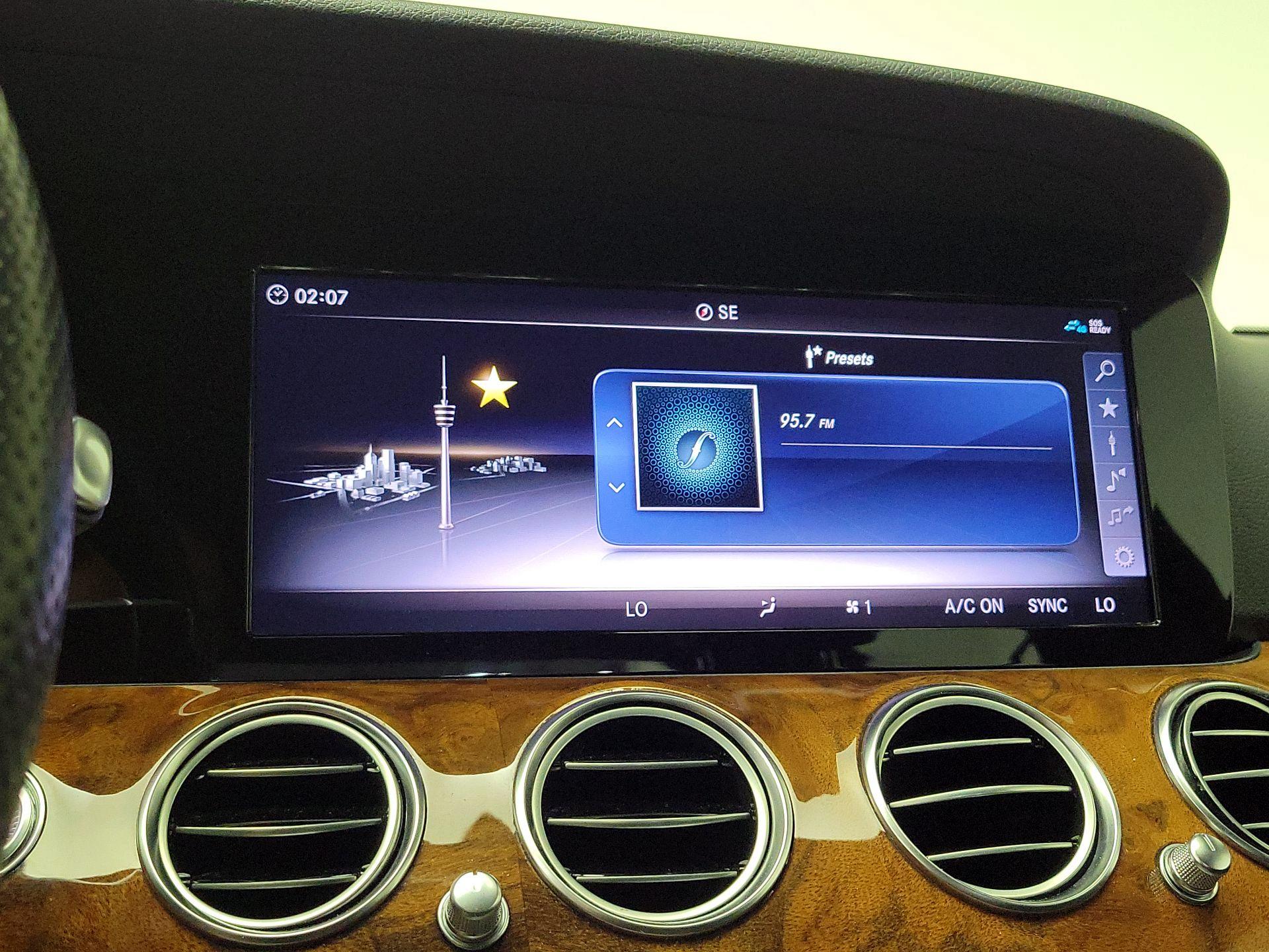 Thumbnail: 2018 Mercedes-Benz E-Class - 15