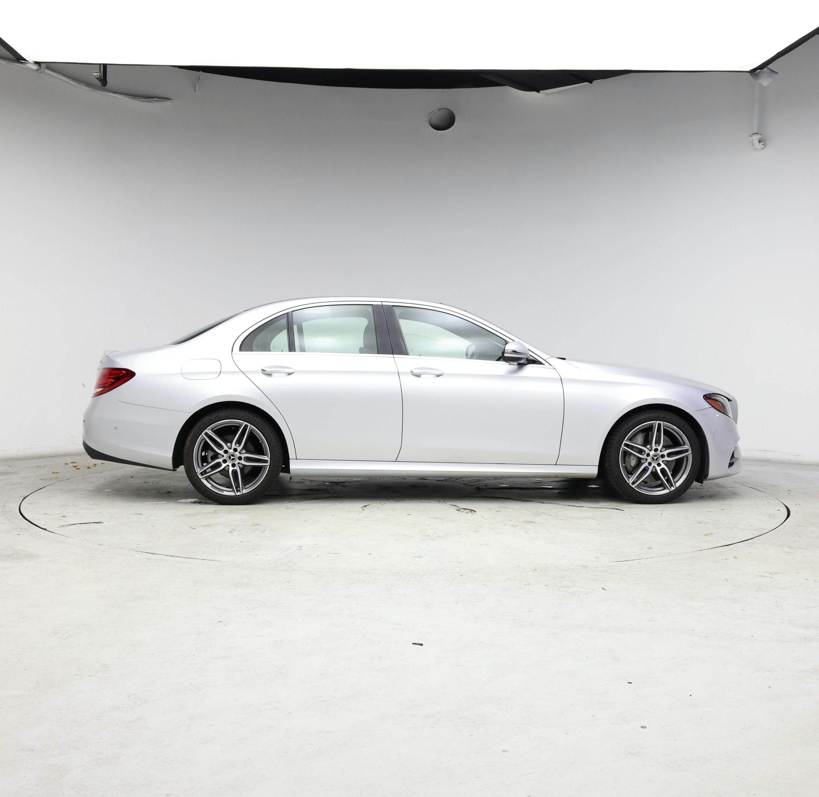 Thumbnail: 2018 Mercedes-Benz E-Class - 7