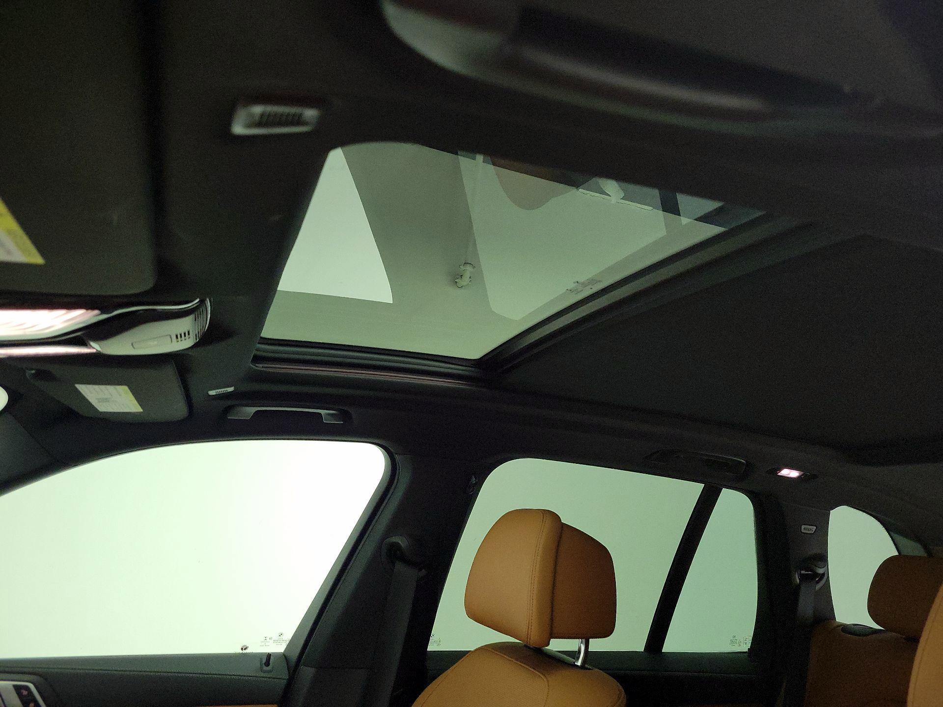 Thumbnail: 2022 BMW X5 - 20