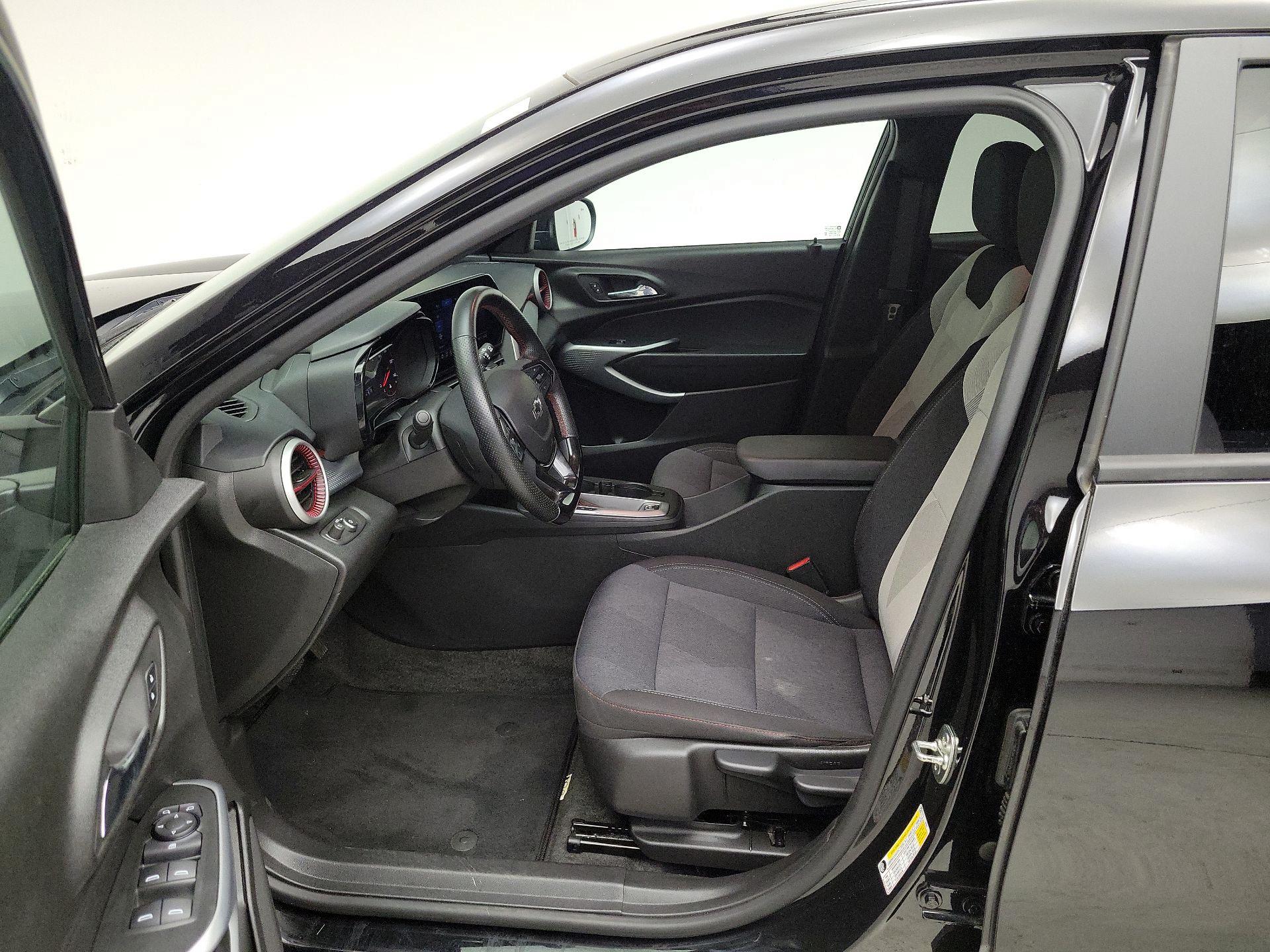 Thumbnail: 2024 Chevrolet Trax - 11