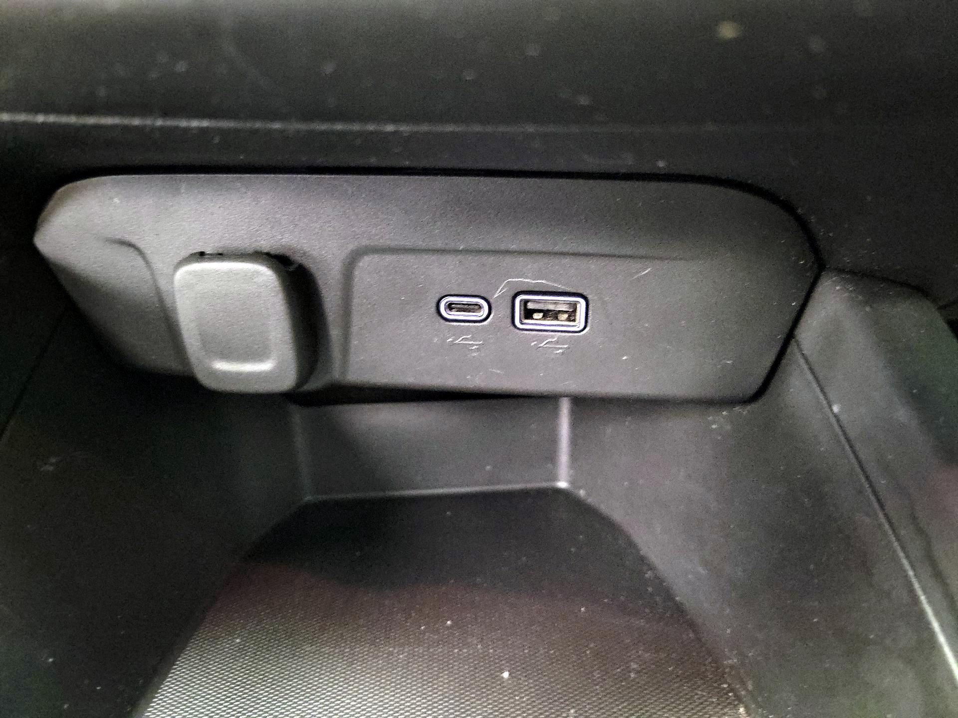 Thumbnail: 2024 Chevrolet Trax - 18