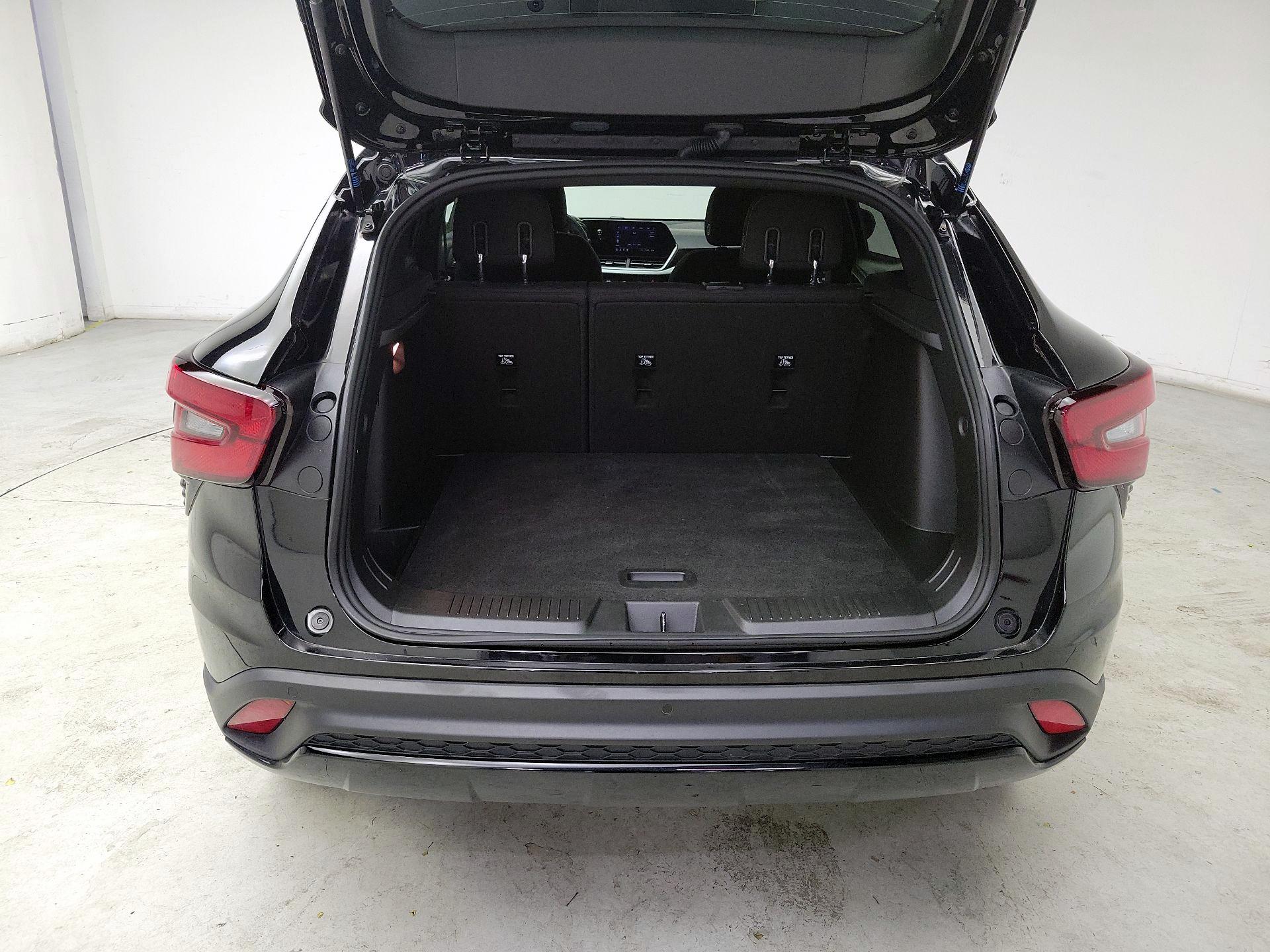 Thumbnail: 2024 Chevrolet Trax - 20