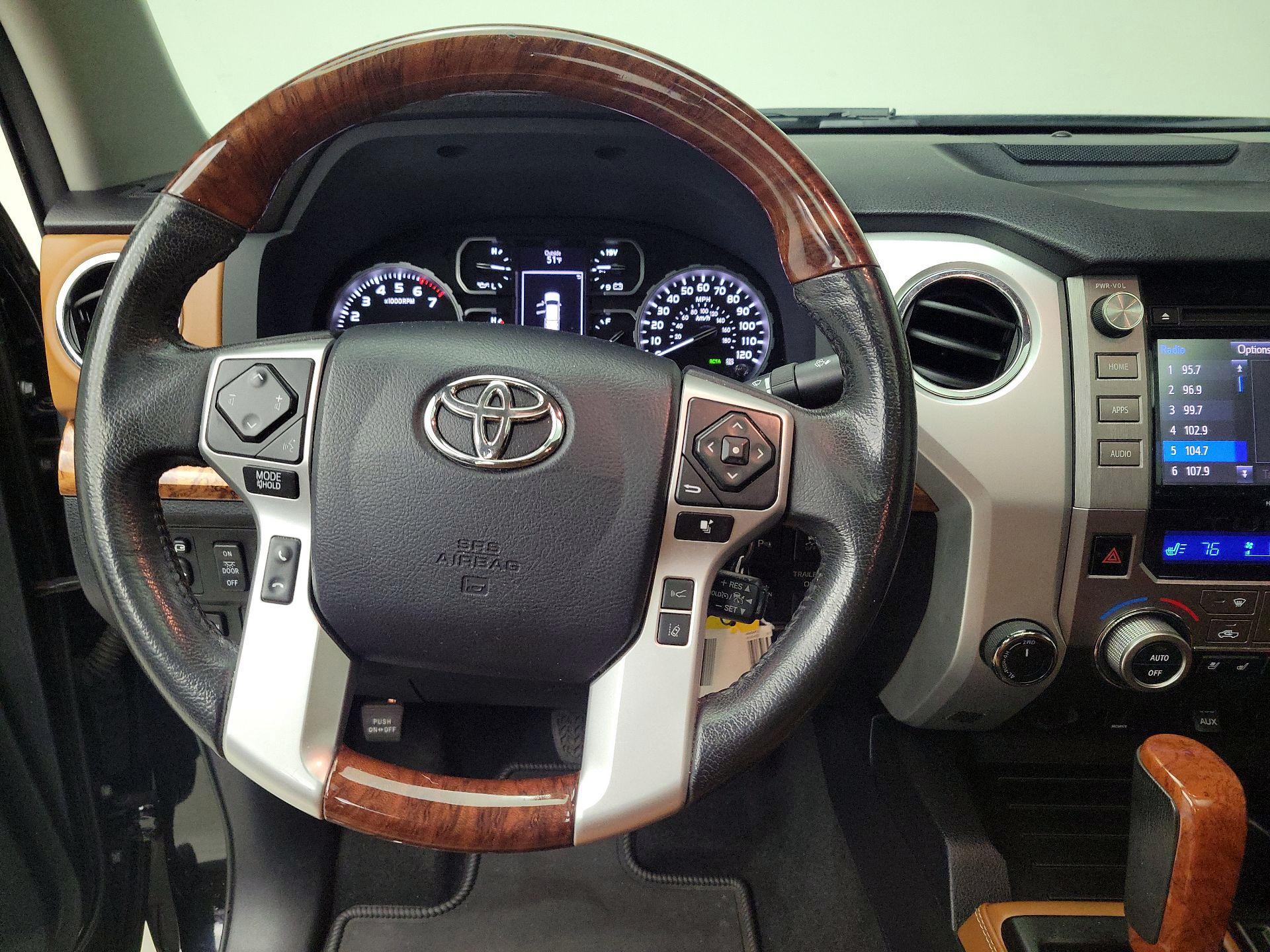 Thumbnail: 2019 Toyota Tundra - 10