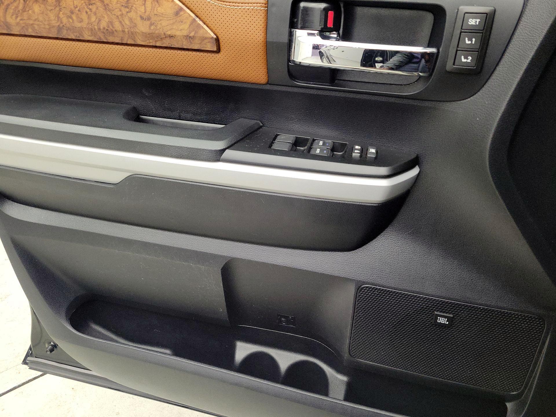 Thumbnail: 2019 Toyota Tundra - 12