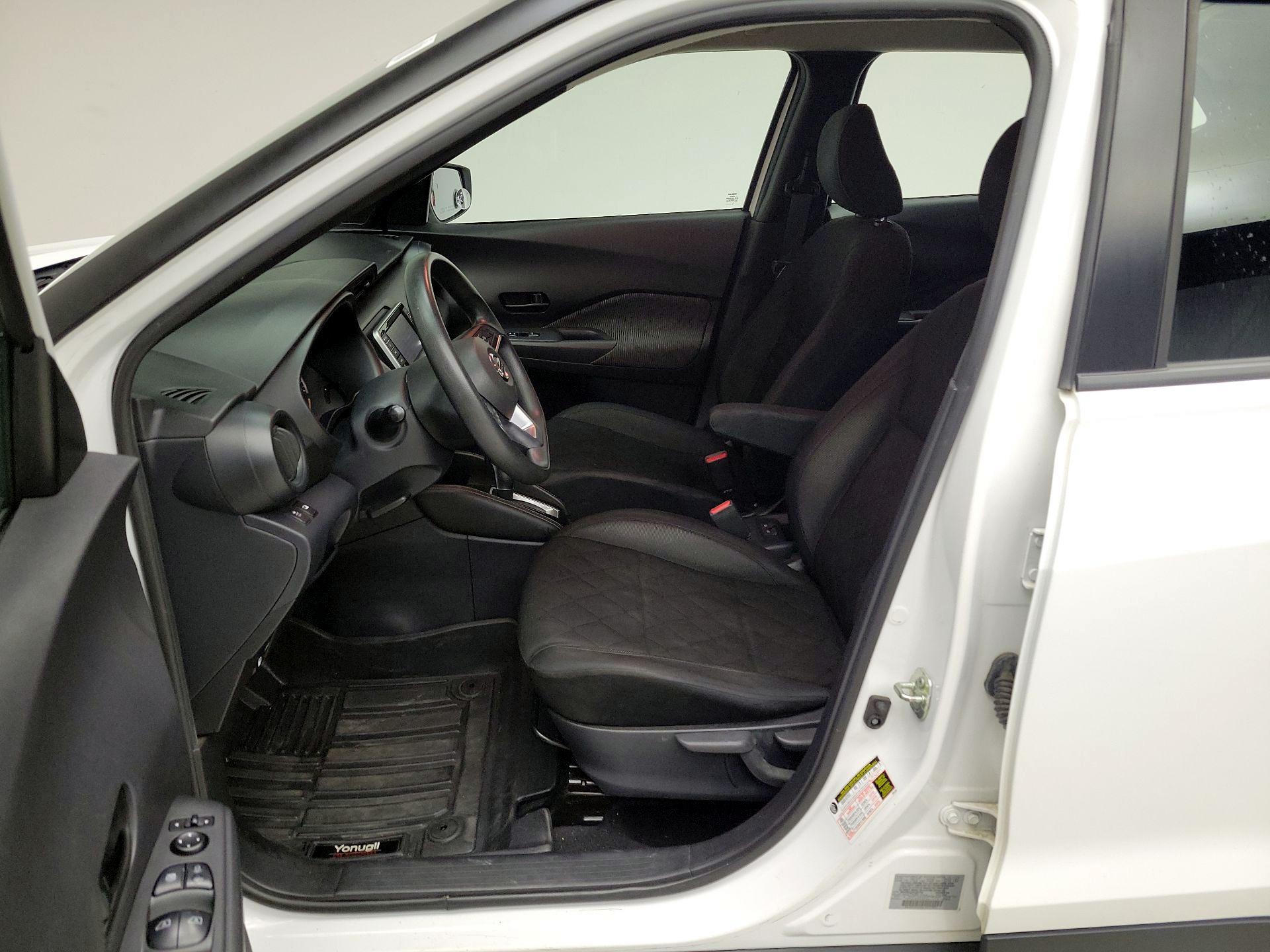 Thumbnail: 2019 Nissan Kicks - 11