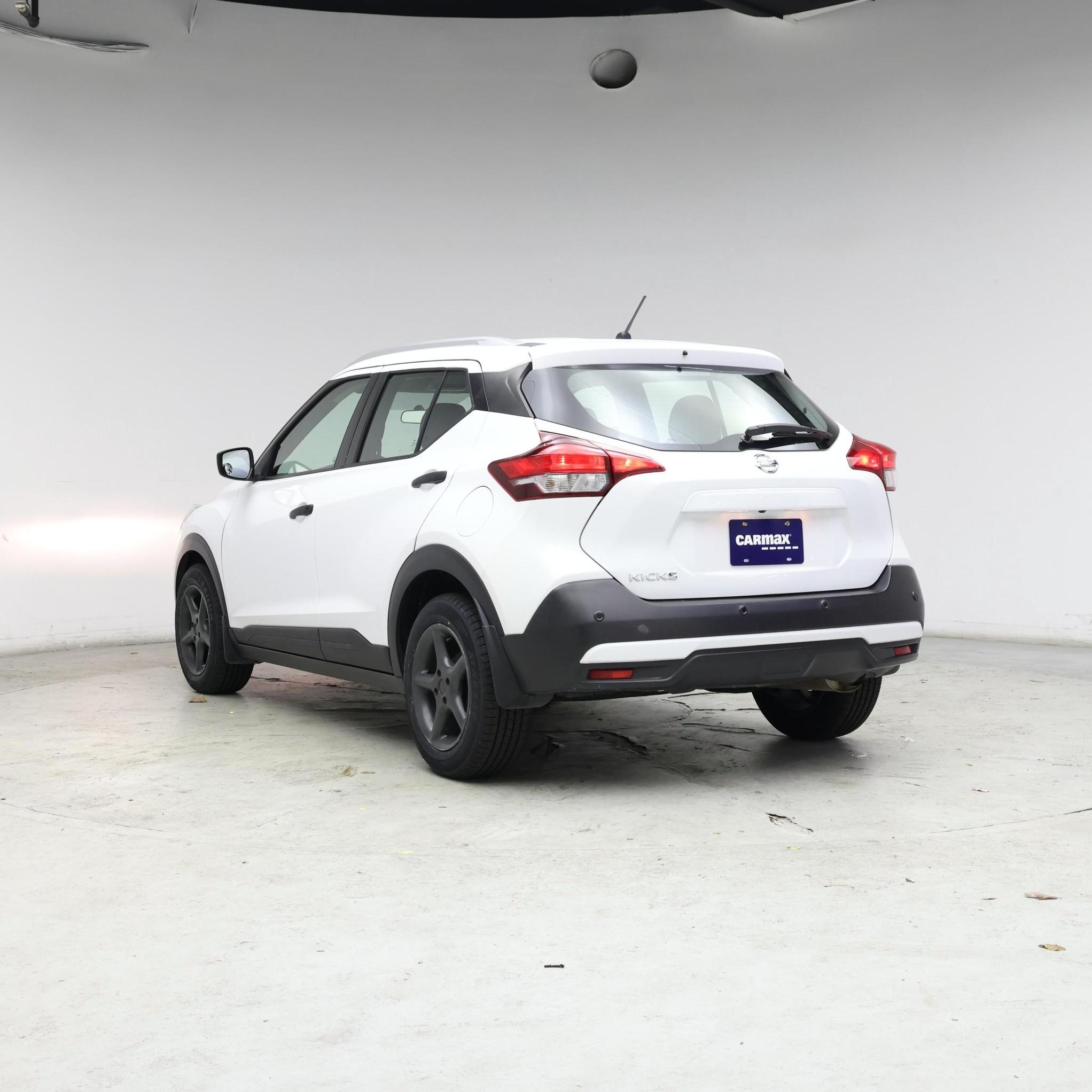 Thumbnail: 2019 Nissan Kicks - 2