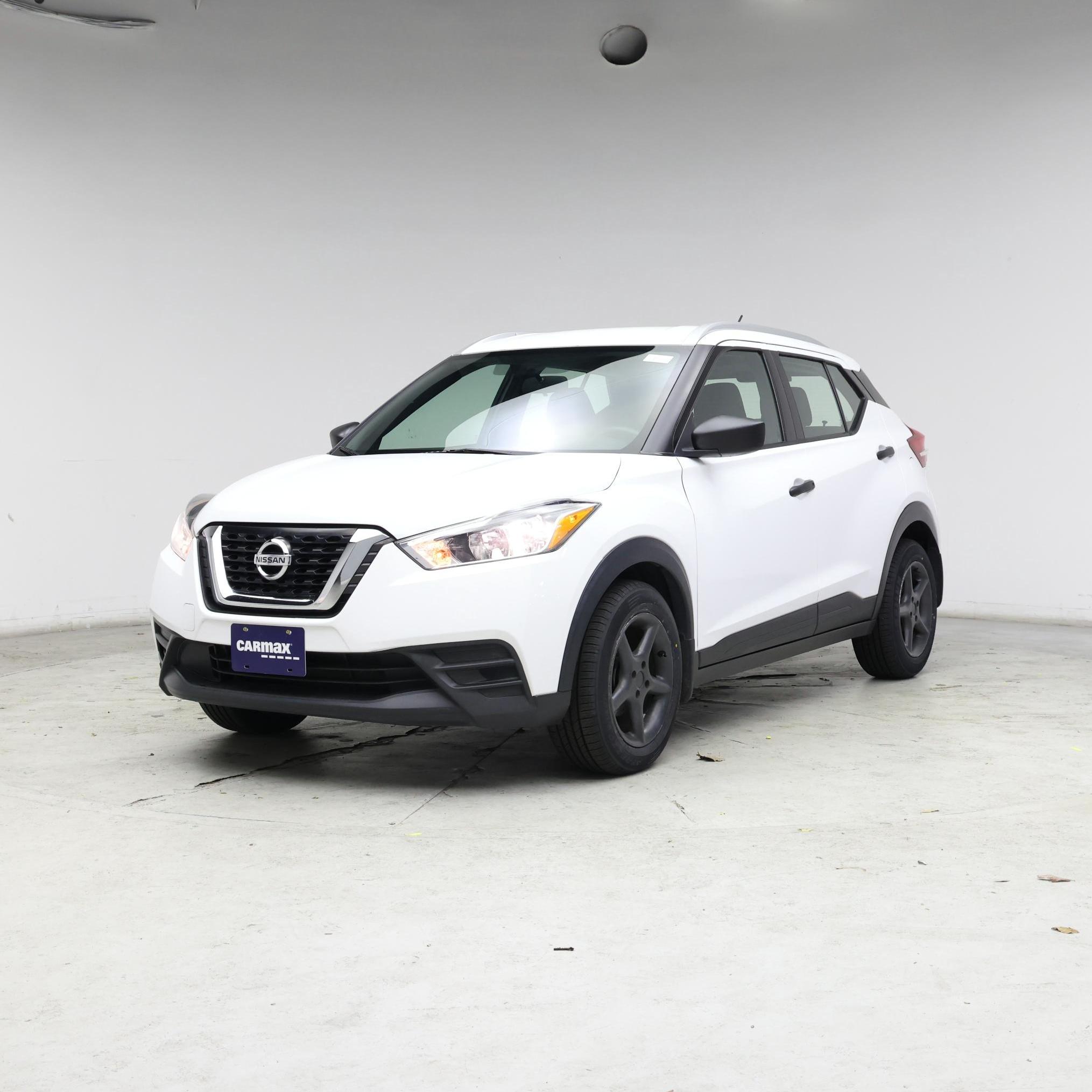Thumbnail: 2019 Nissan Kicks - 4