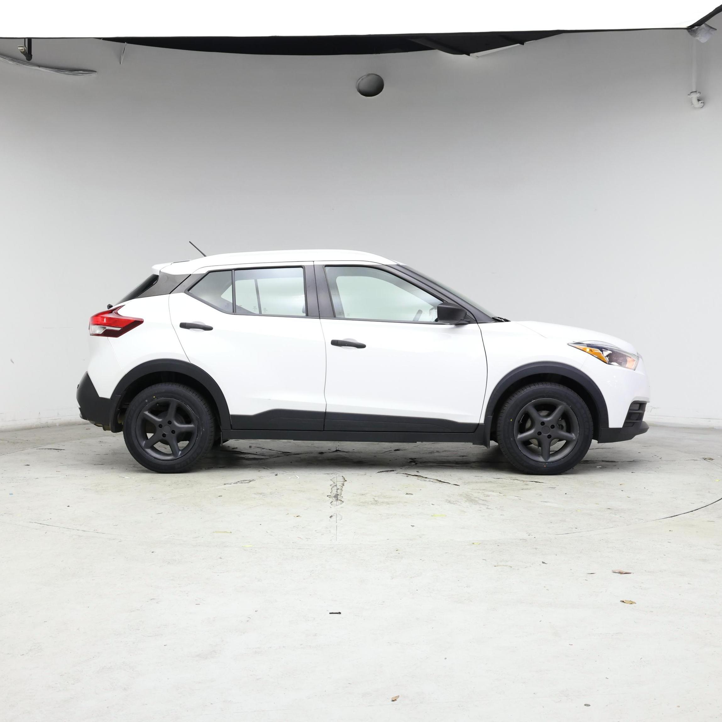 Thumbnail: 2019 Nissan Kicks - 7