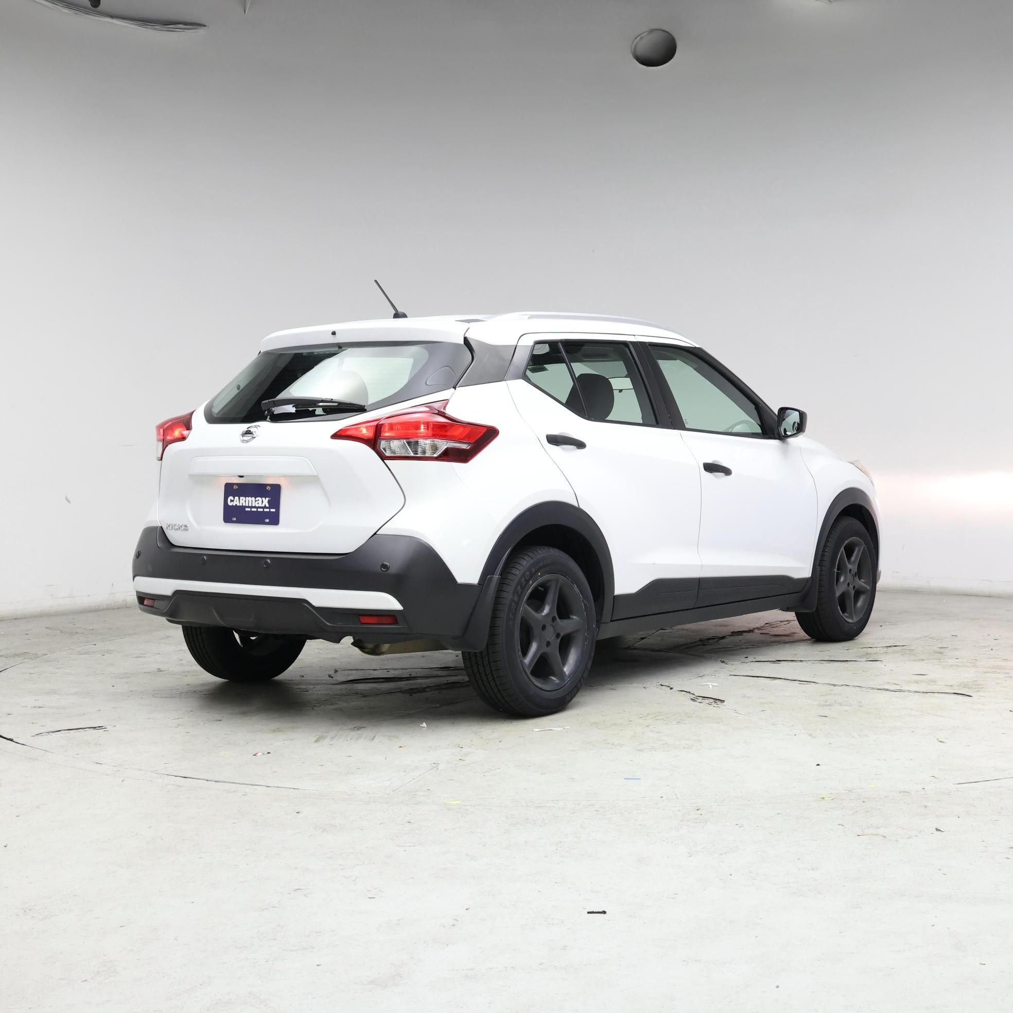 Thumbnail: 2019 Nissan Kicks - 8