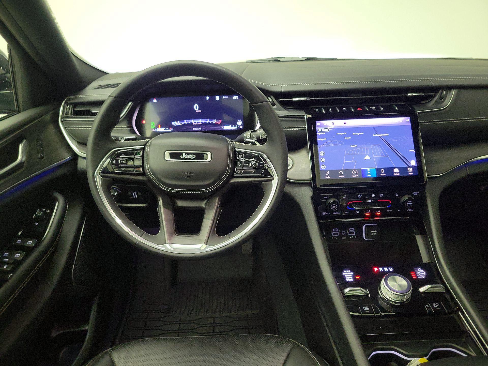 Thumbnail: 2023 Jeep Grand Cherokee - 10