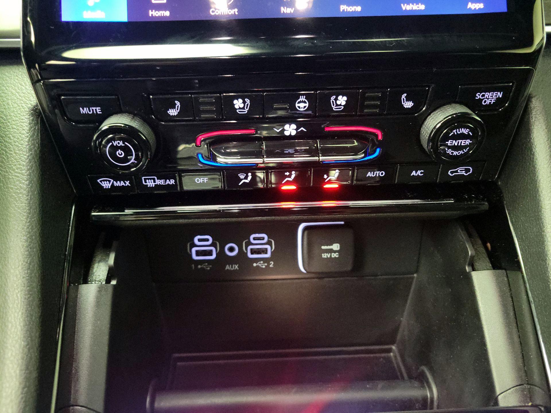 Thumbnail: 2023 Jeep Grand Cherokee - 17