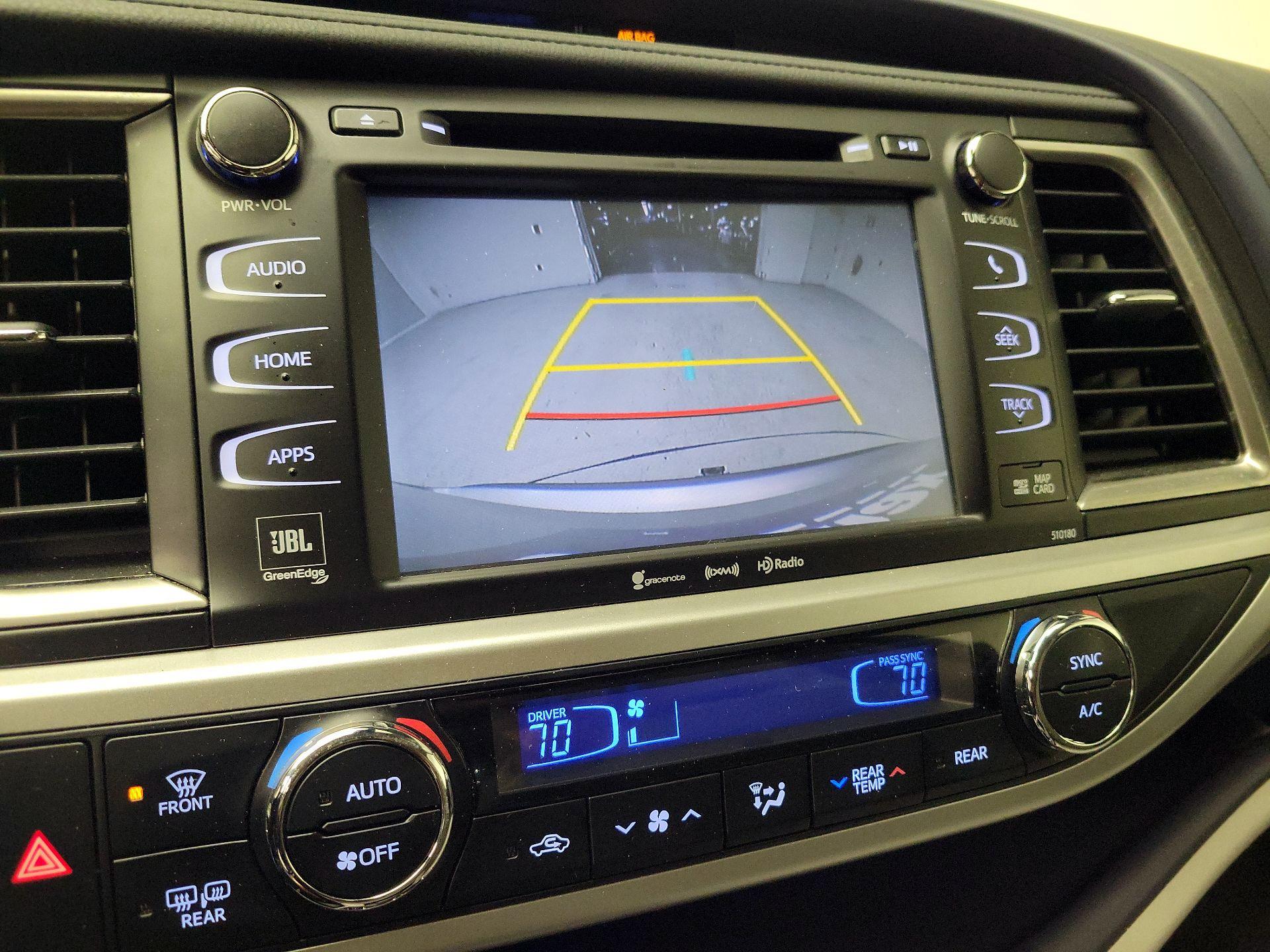 Thumbnail: 2017 Toyota Highlander - 14