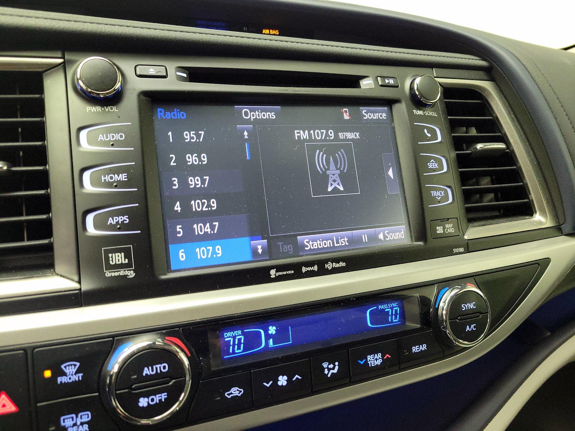 Thumbnail: 2017 Toyota Highlander - 15