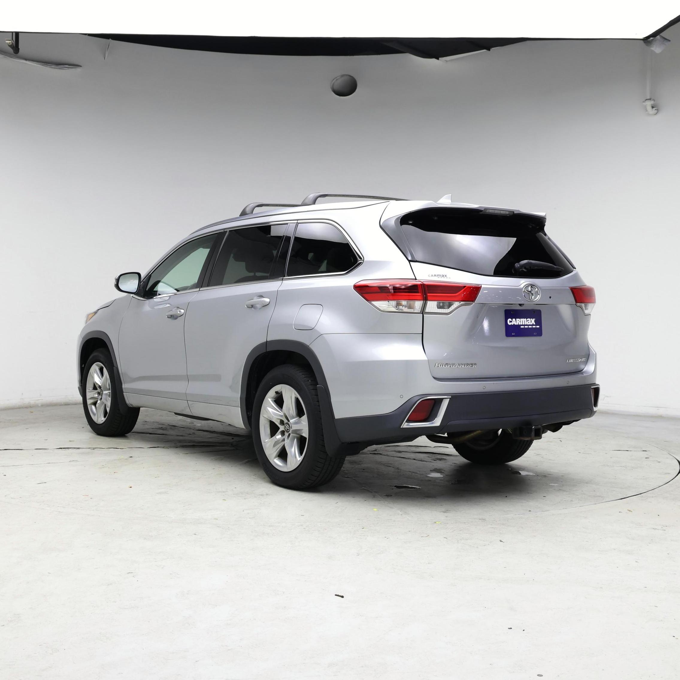 Thumbnail: 2017 Toyota Highlander - 2