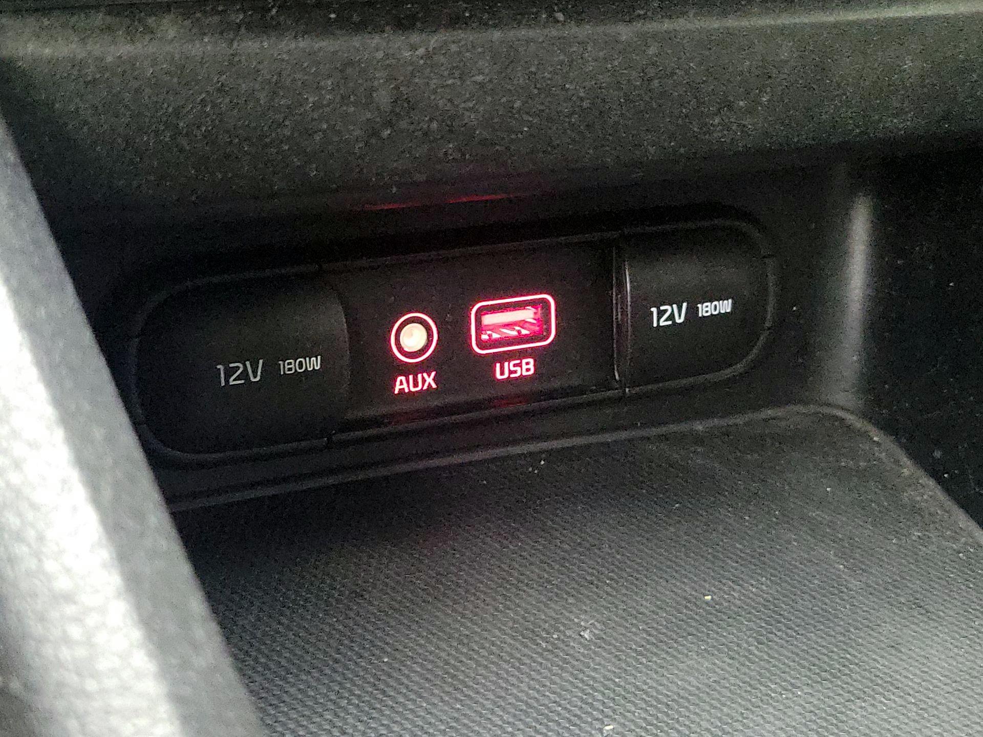 Thumbnail: 2019 Kia Forte - 18