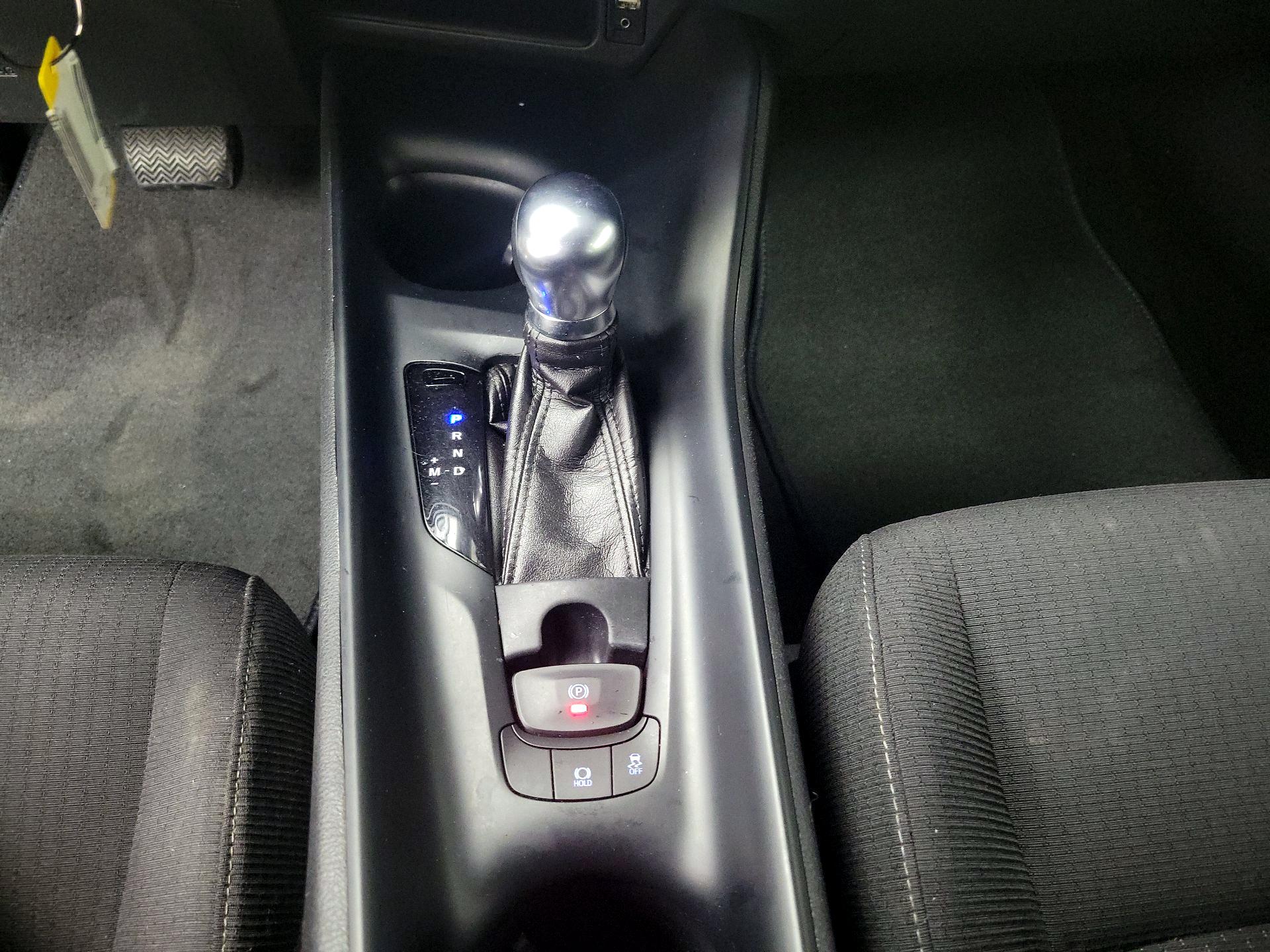 Thumbnail: 2018 Toyota C-HR - 17