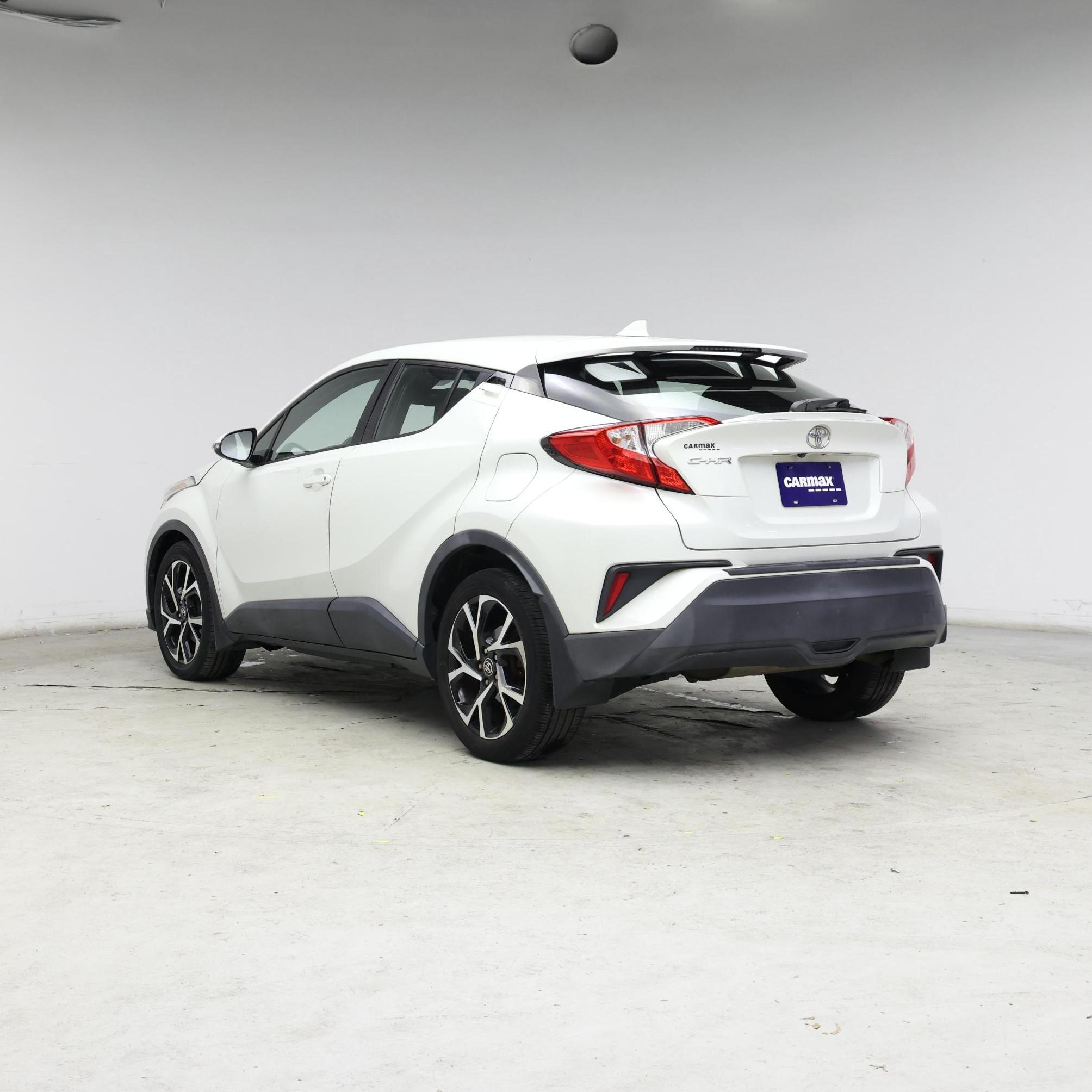 Thumbnail: 2018 Toyota C-HR - 2
