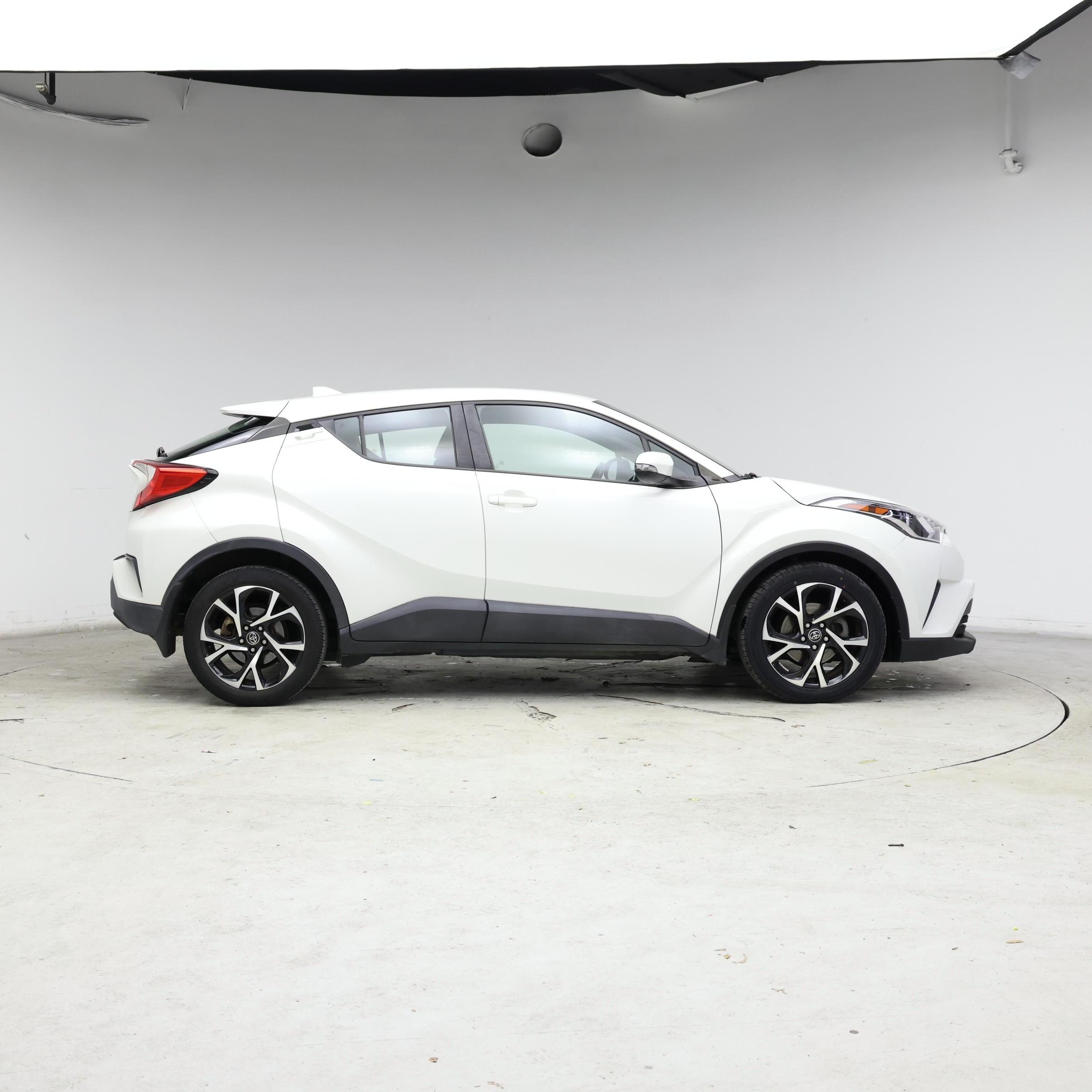 Thumbnail: 2018 Toyota C-HR - 7