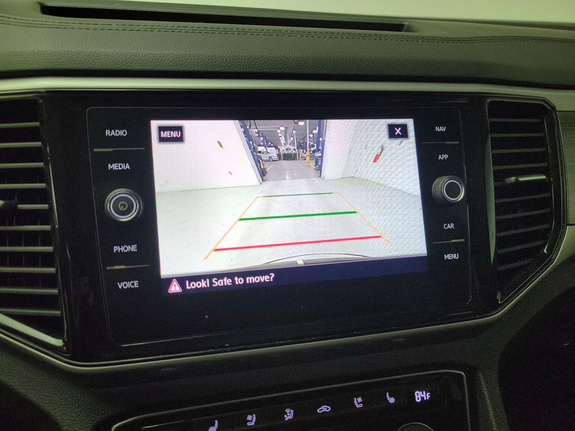 Thumbnail: 2021 Volkswagen Atlas - 15