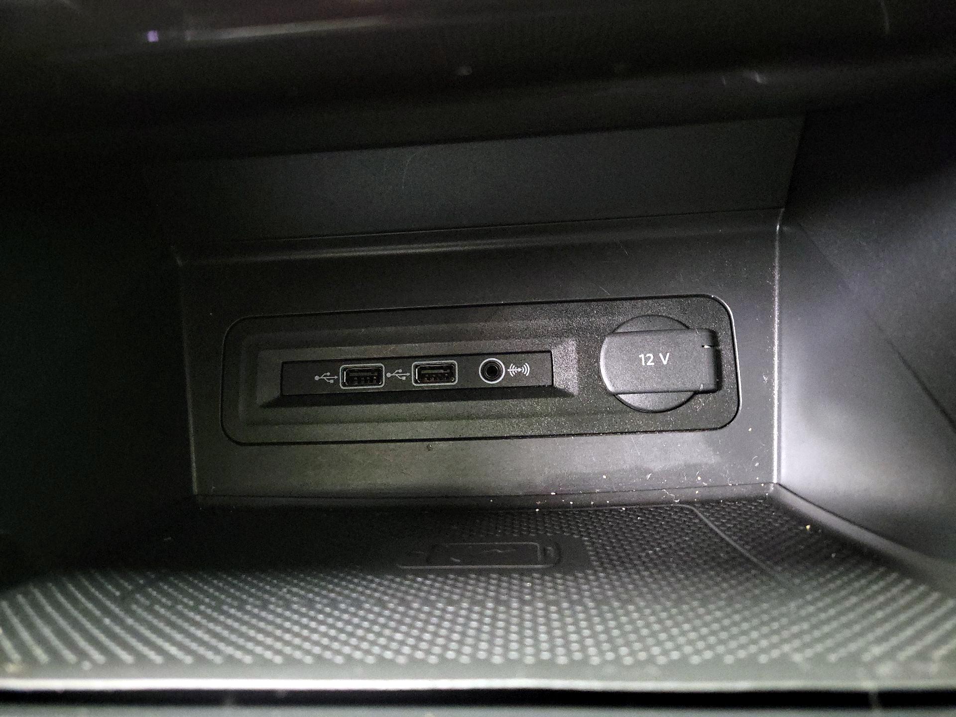 Thumbnail: 2021 Volkswagen Atlas - 19