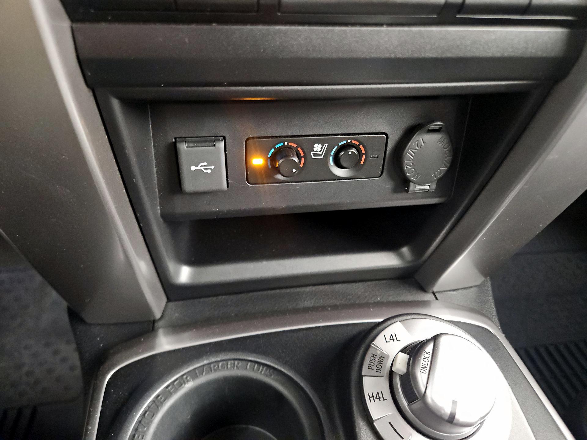 Thumbnail: 2021 Toyota 4Runner - 19