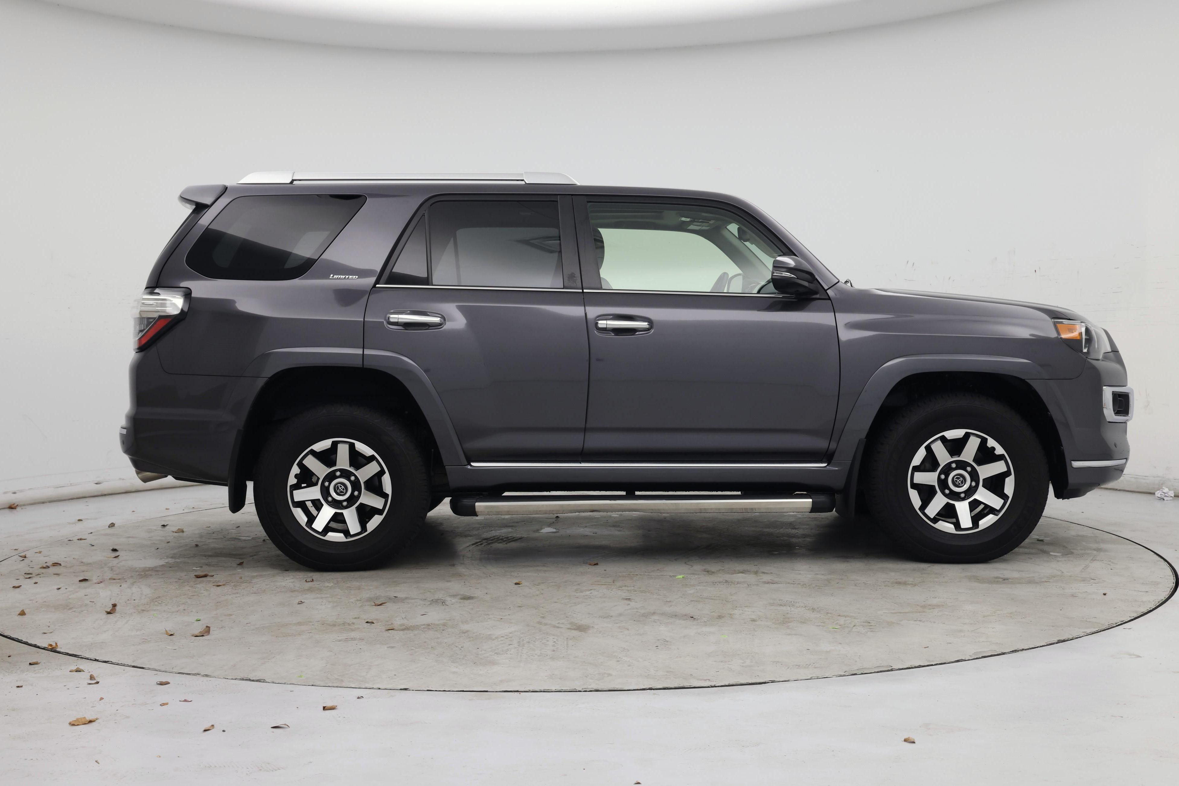 Thumbnail: 2021 Toyota 4Runner - 7