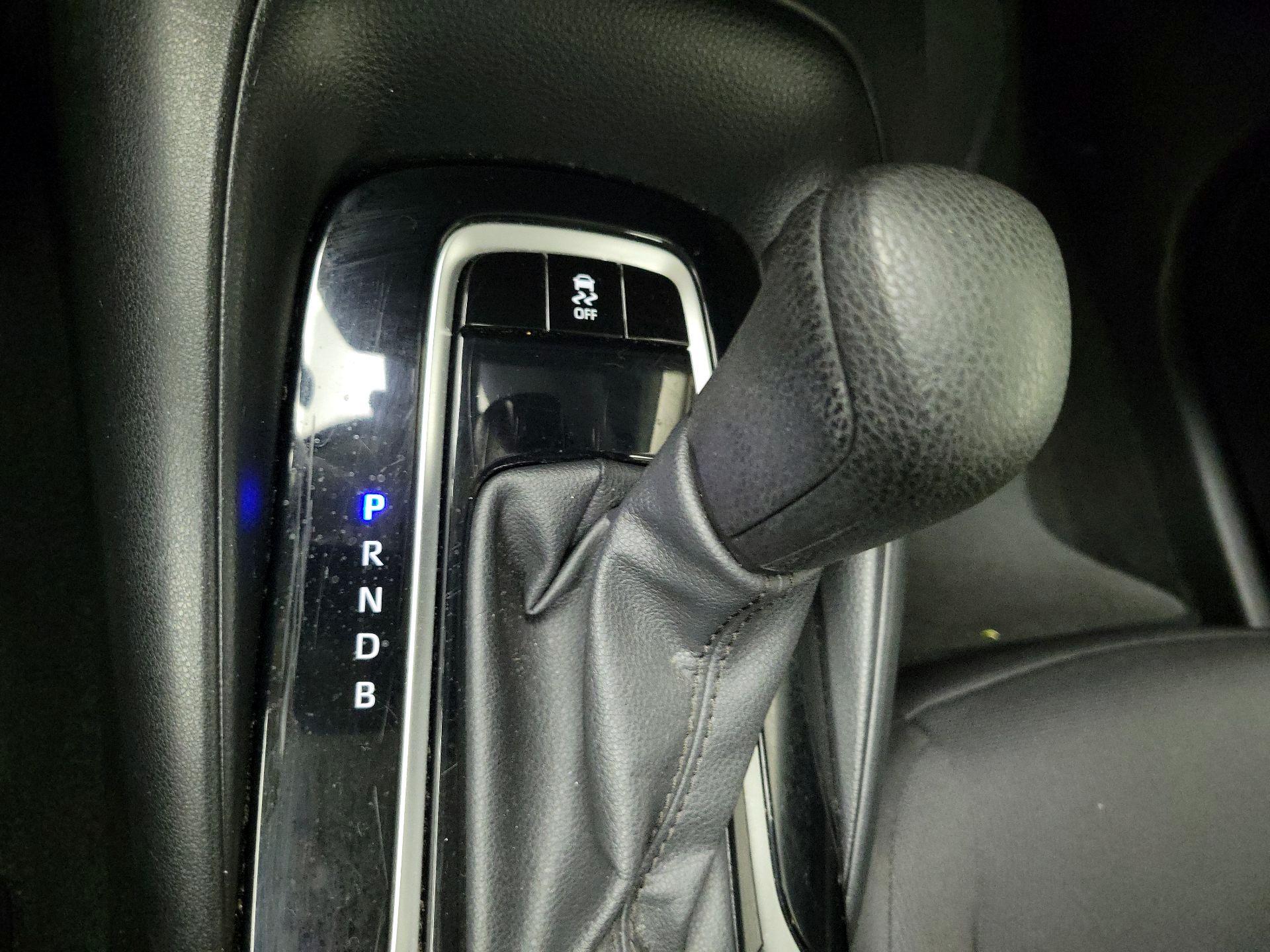 Thumbnail: 2024 Toyota Corolla - 16