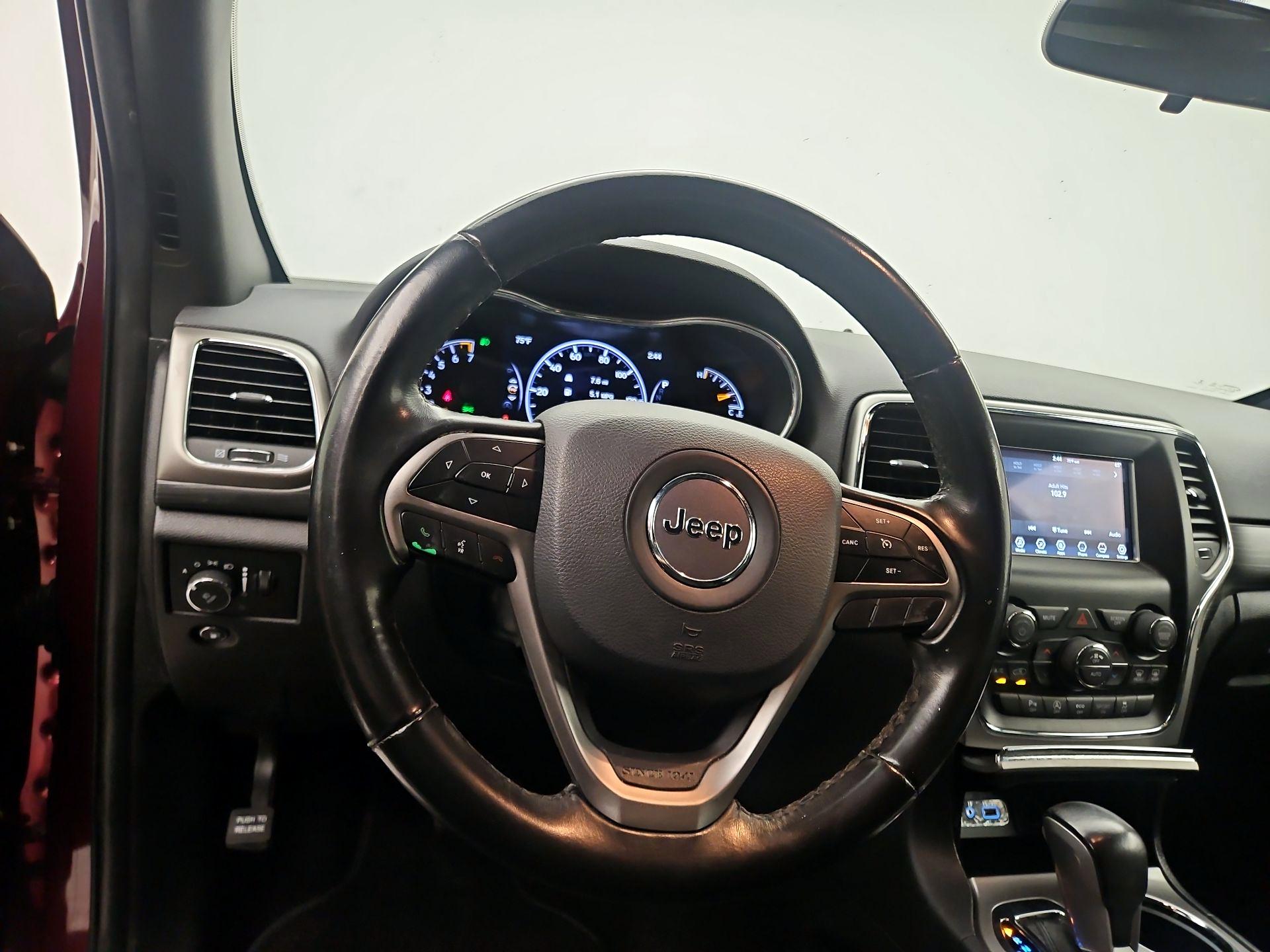 Thumbnail: 2020 Jeep Grand Cherokee - 10