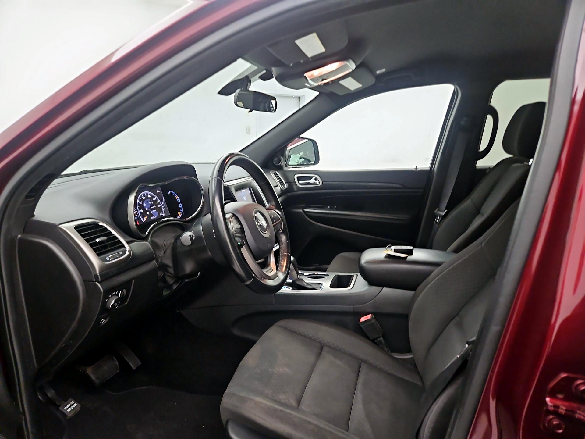 Thumbnail: 2020 Jeep Grand Cherokee - 11