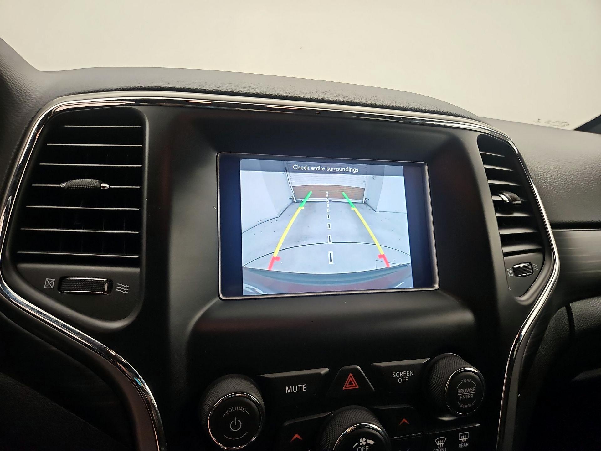 Thumbnail: 2020 Jeep Grand Cherokee - 14