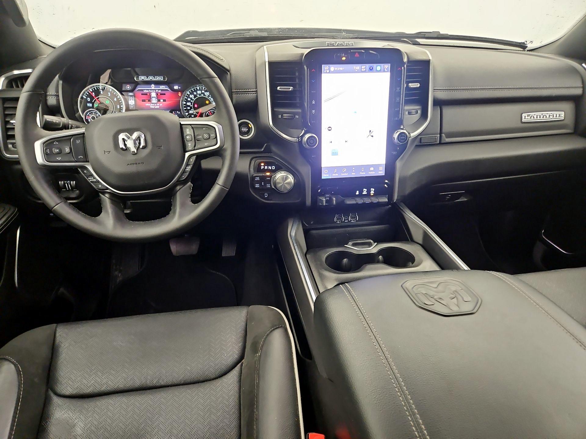 Thumbnail: 2025 RAM 1500 - 9