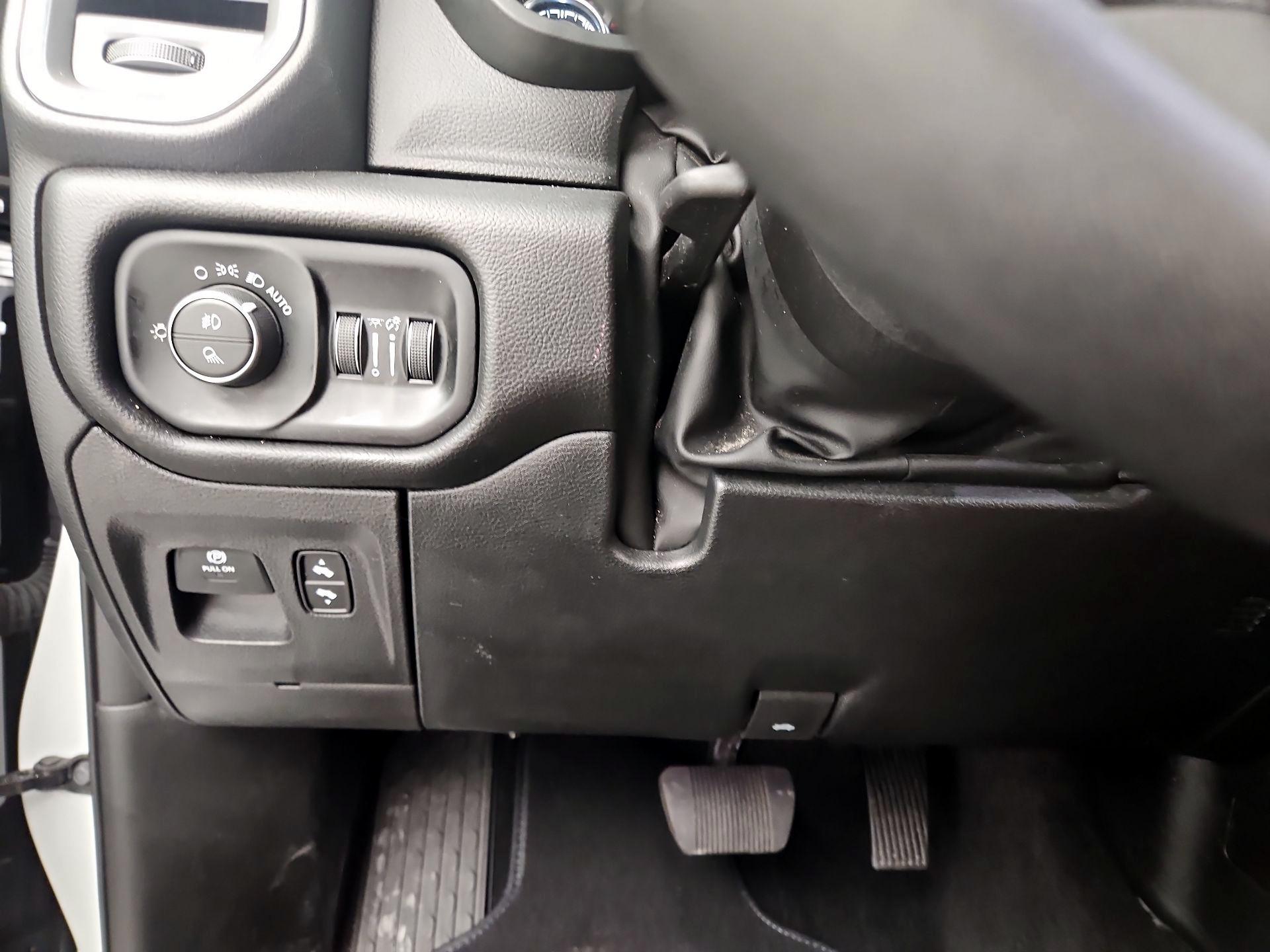 Thumbnail: 2025 RAM 1500 - 13