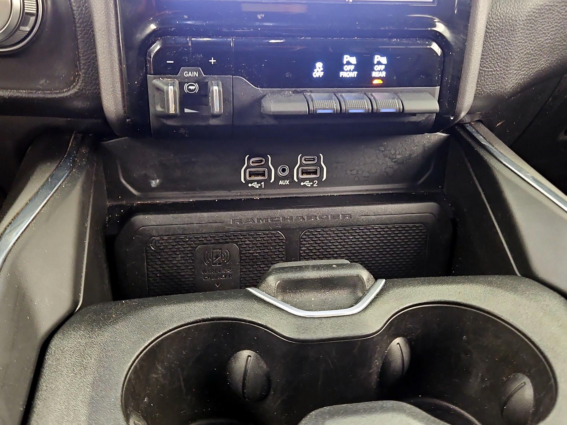 Thumbnail: 2025 RAM 1500 - 18