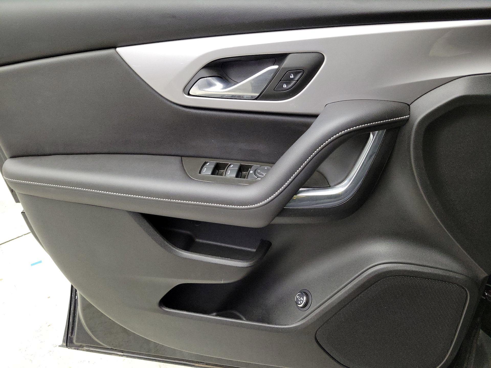 Thumbnail: 2023 Chevrolet Blazer - 12