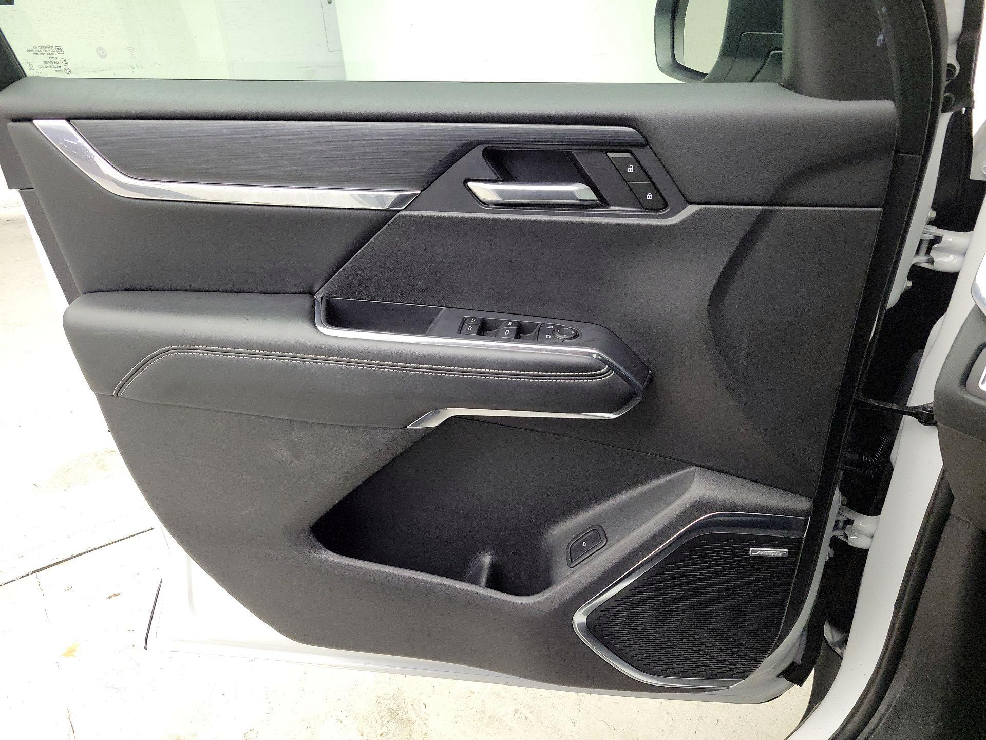 Thumbnail: 2025 GMC Acadia - 12