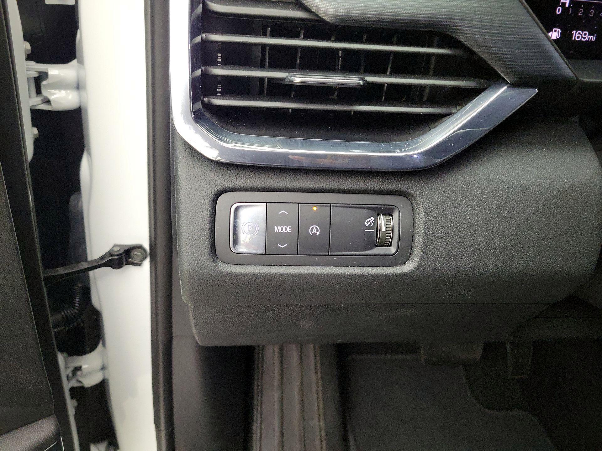 Thumbnail: 2025 GMC Acadia - 13