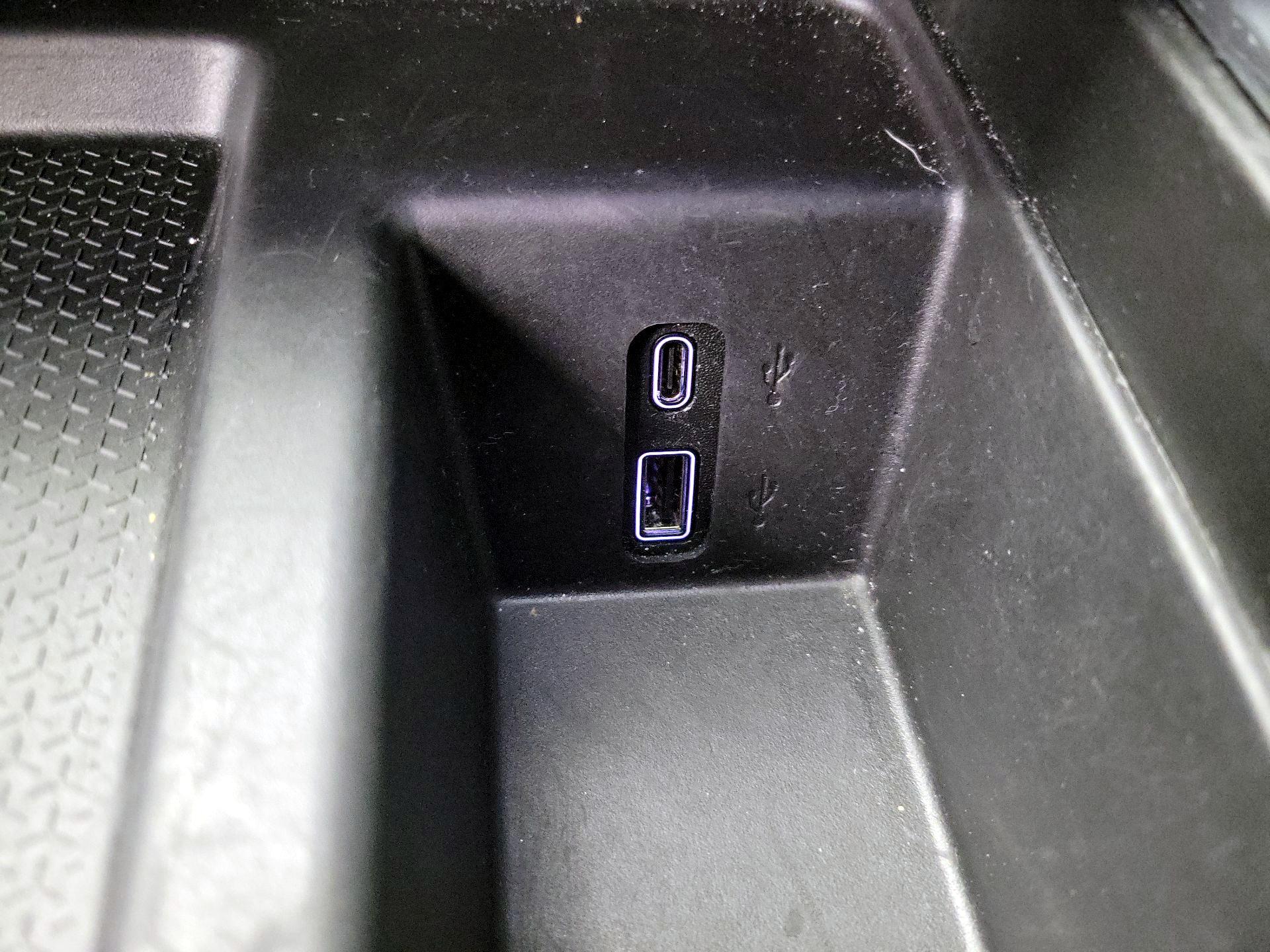 Thumbnail: 2025 GMC Acadia - 19