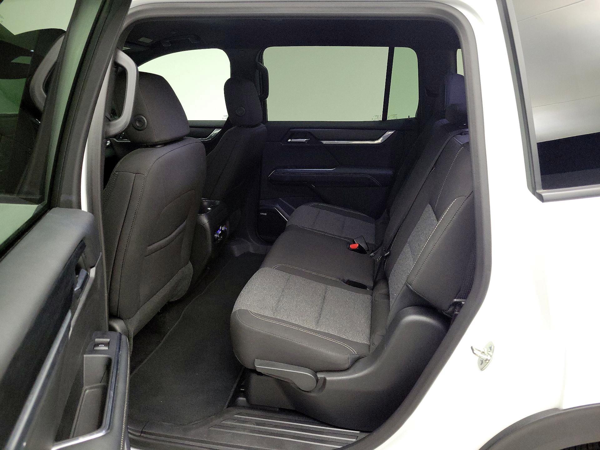 Thumbnail: 2025 GMC Acadia - 20