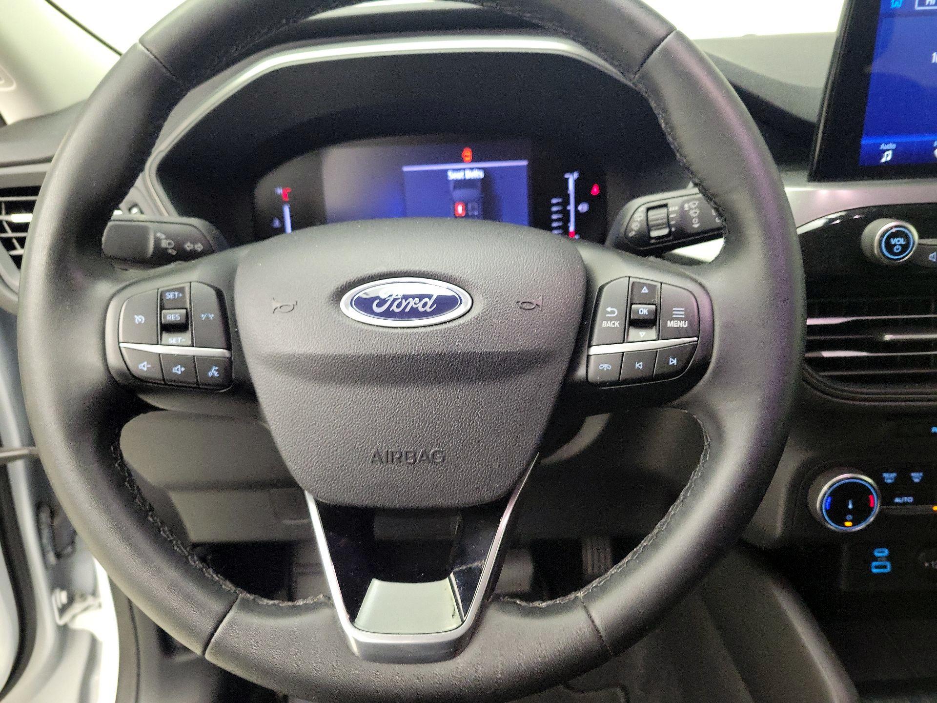 Thumbnail: 2023 Ford Escape - 10