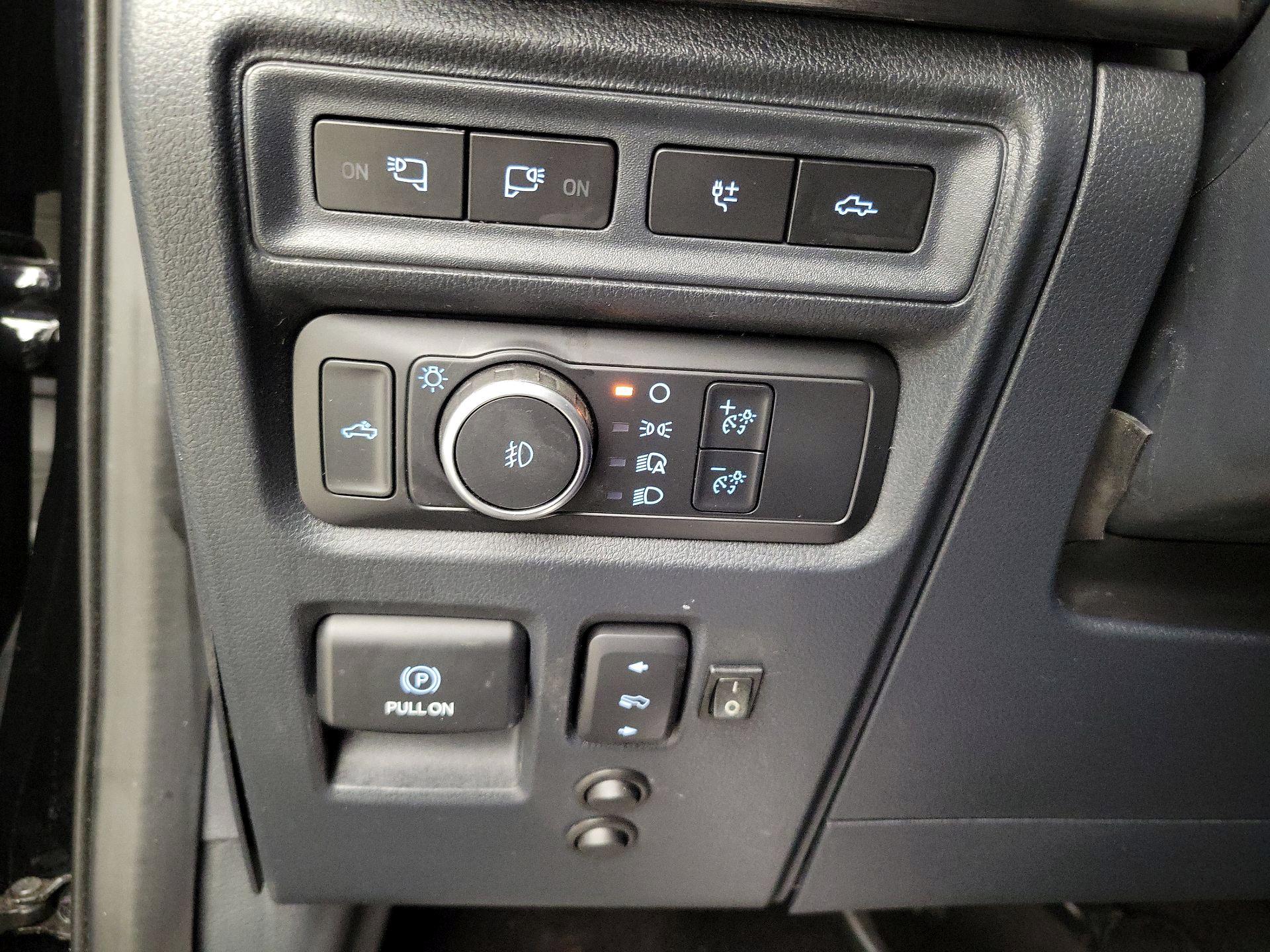 Thumbnail: 2022 Ford F-150 - 13