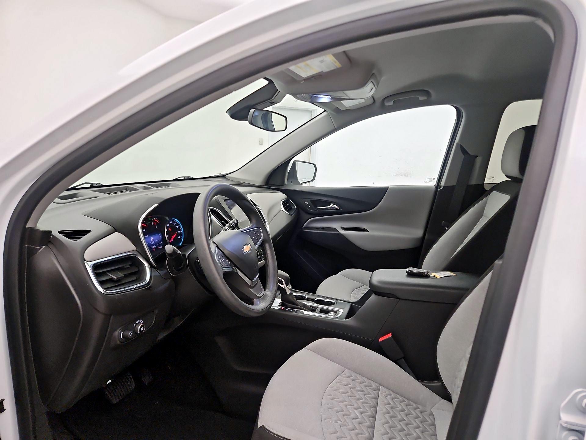 Thumbnail: 2022 Chevrolet Equinox - 11