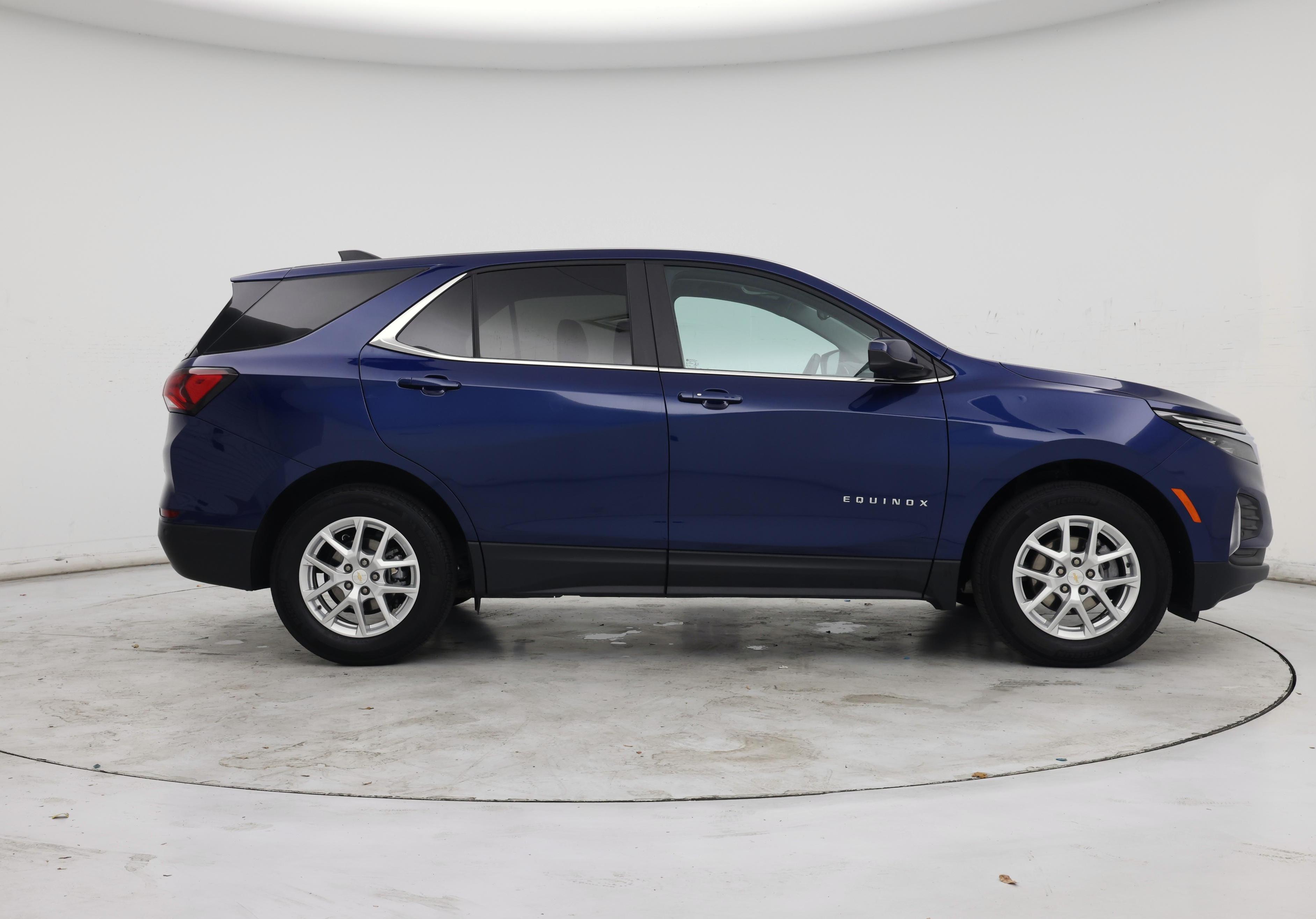 Thumbnail: 2023 Chevrolet Equinox - 7