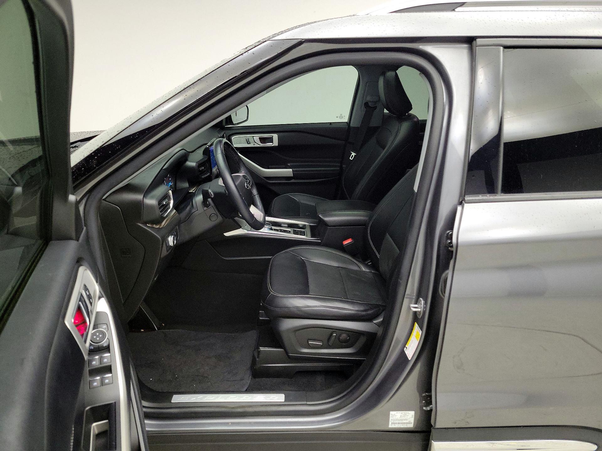 Thumbnail: 2022 Ford Explorer - 11