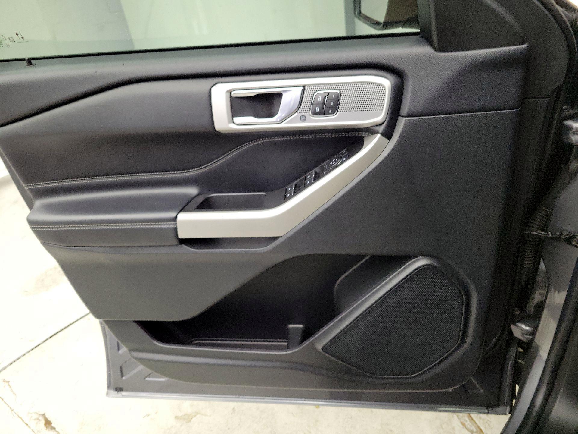 Thumbnail: 2022 Ford Explorer - 12